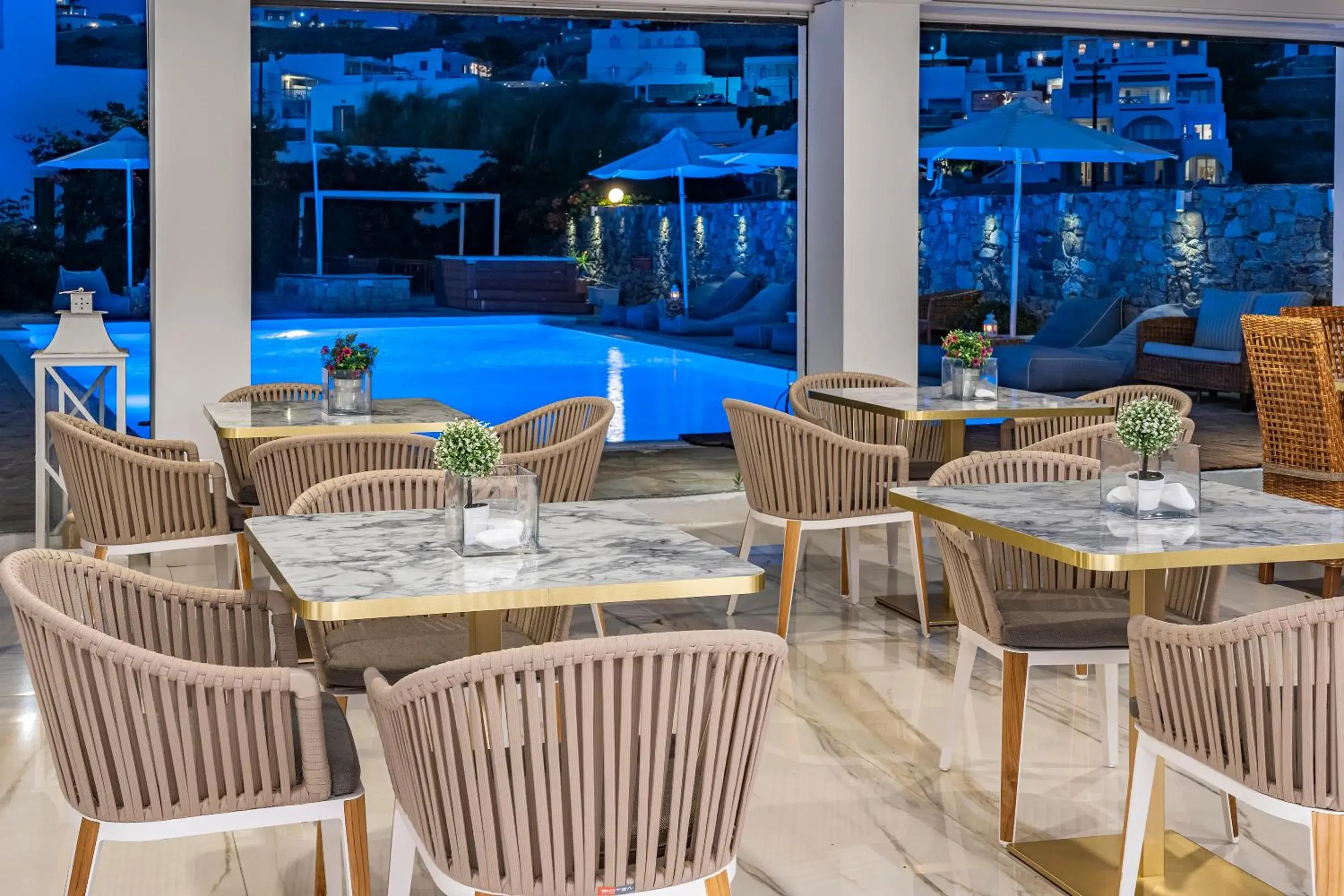 Restaurant/Places to Eat in Dionysos Hotel