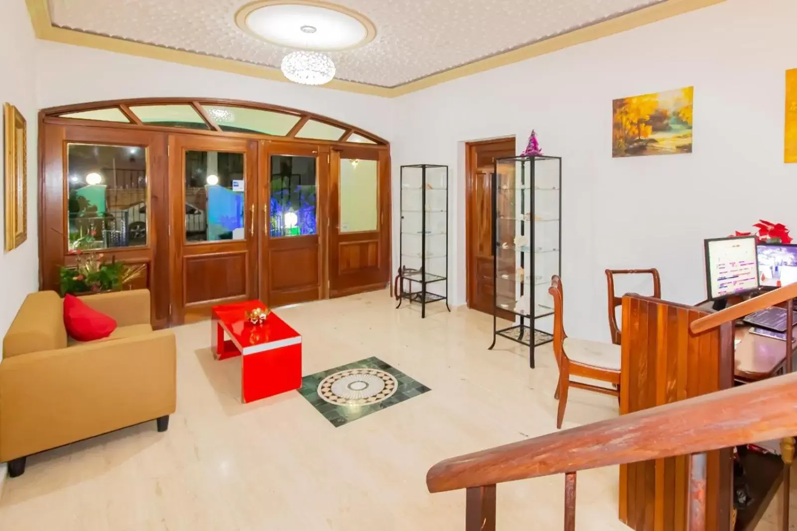 Lobby or reception in Hotel Villa Capri Lobby or reception in Hotel Villa Capri