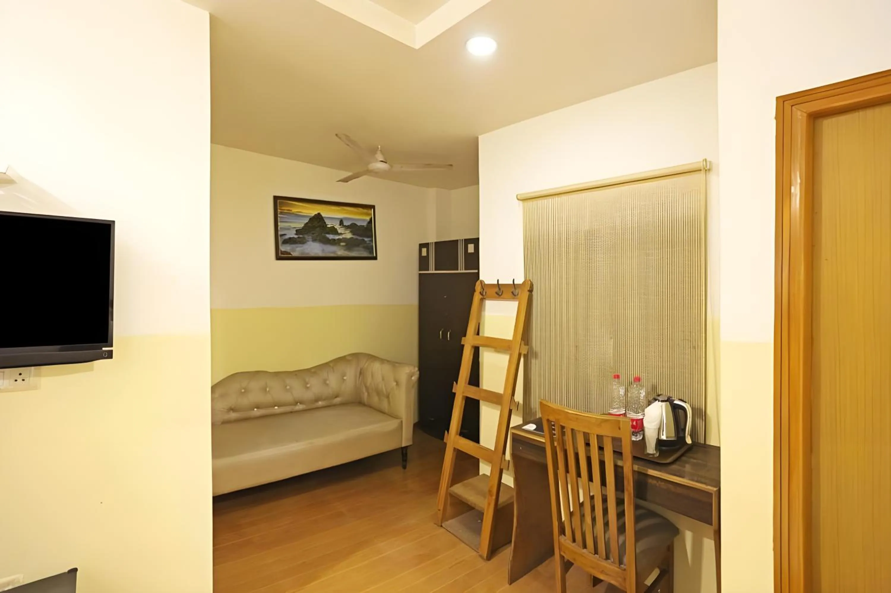 Bedroom in Hotel Aeroporto Nearest Landmark Aerocity delhi