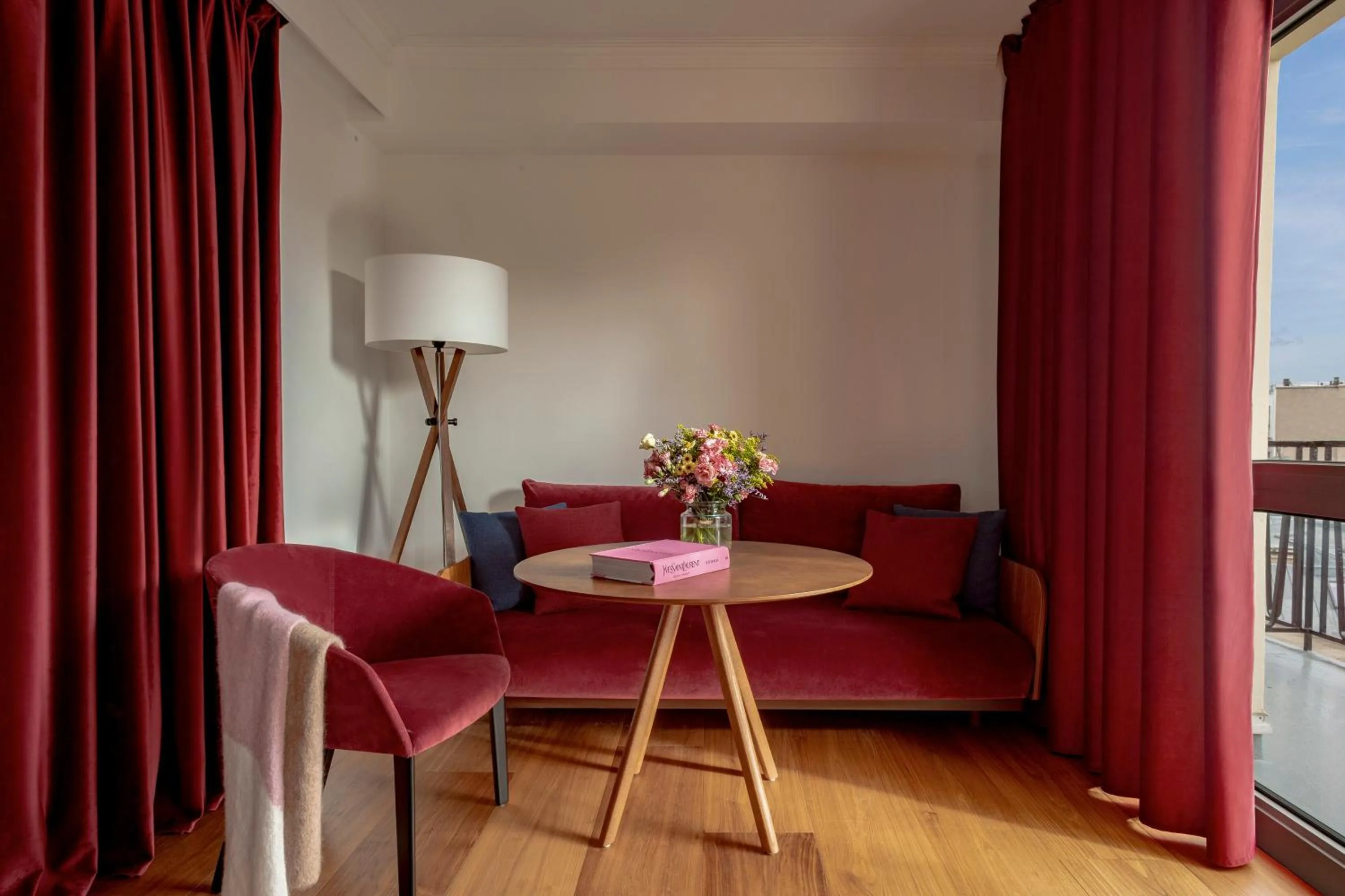 Living room in Villa Marquis a Member of Melia Collection Tour Eiffel