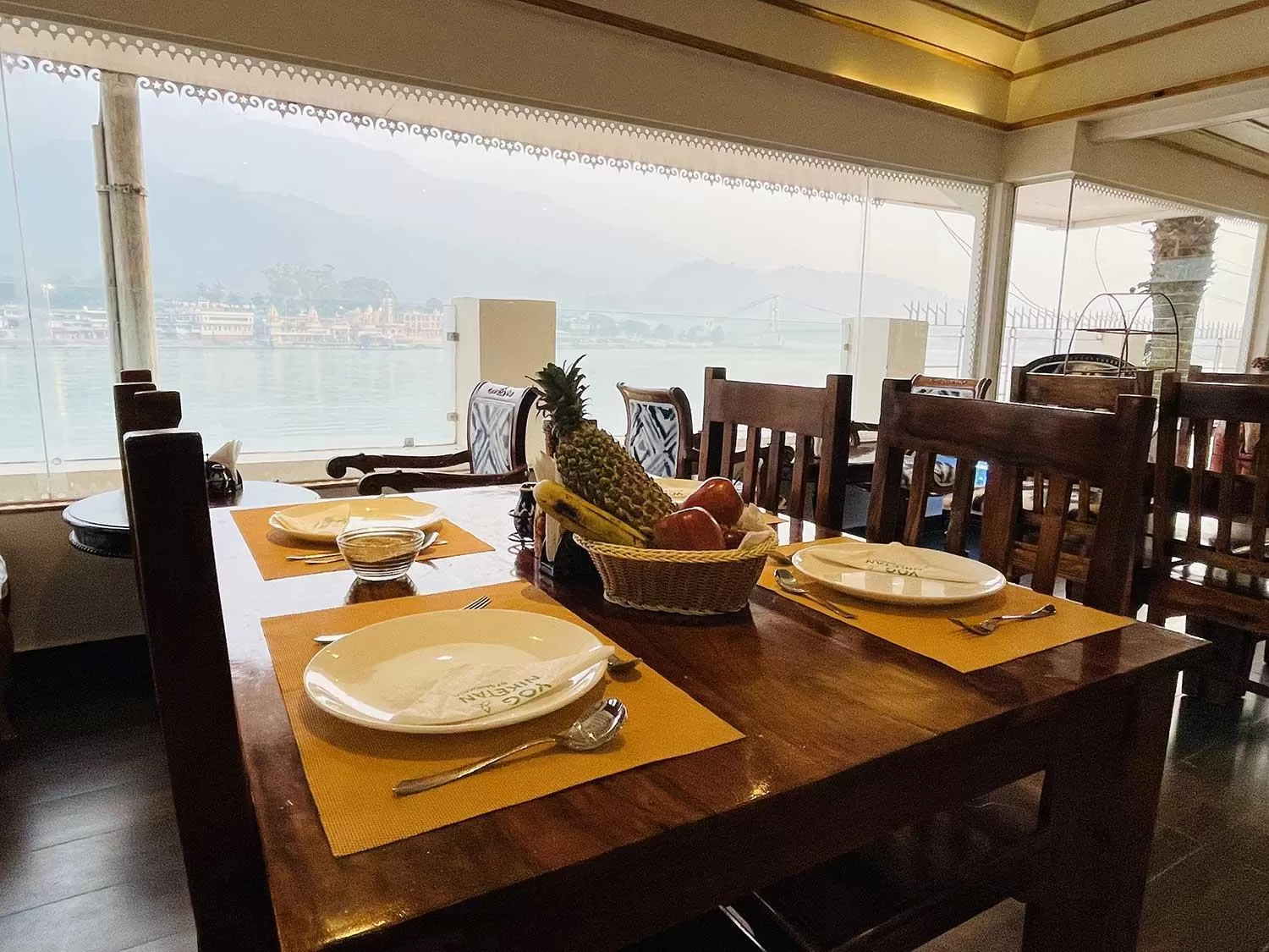 Restaurant/places to eat in Yog Niketan By Sanskriti