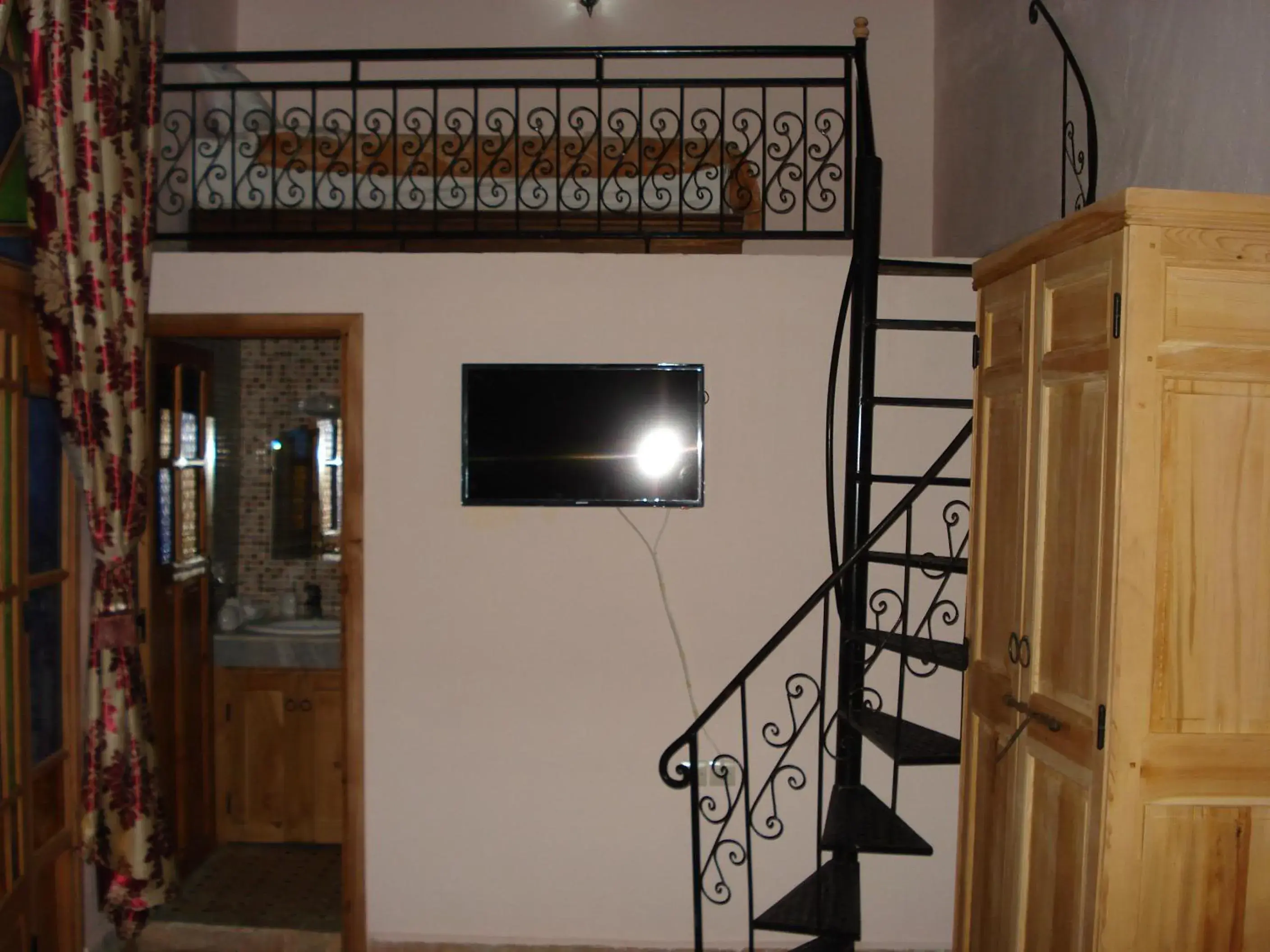 Decorative detail, TV/Entertainment Center in Riad Taryana