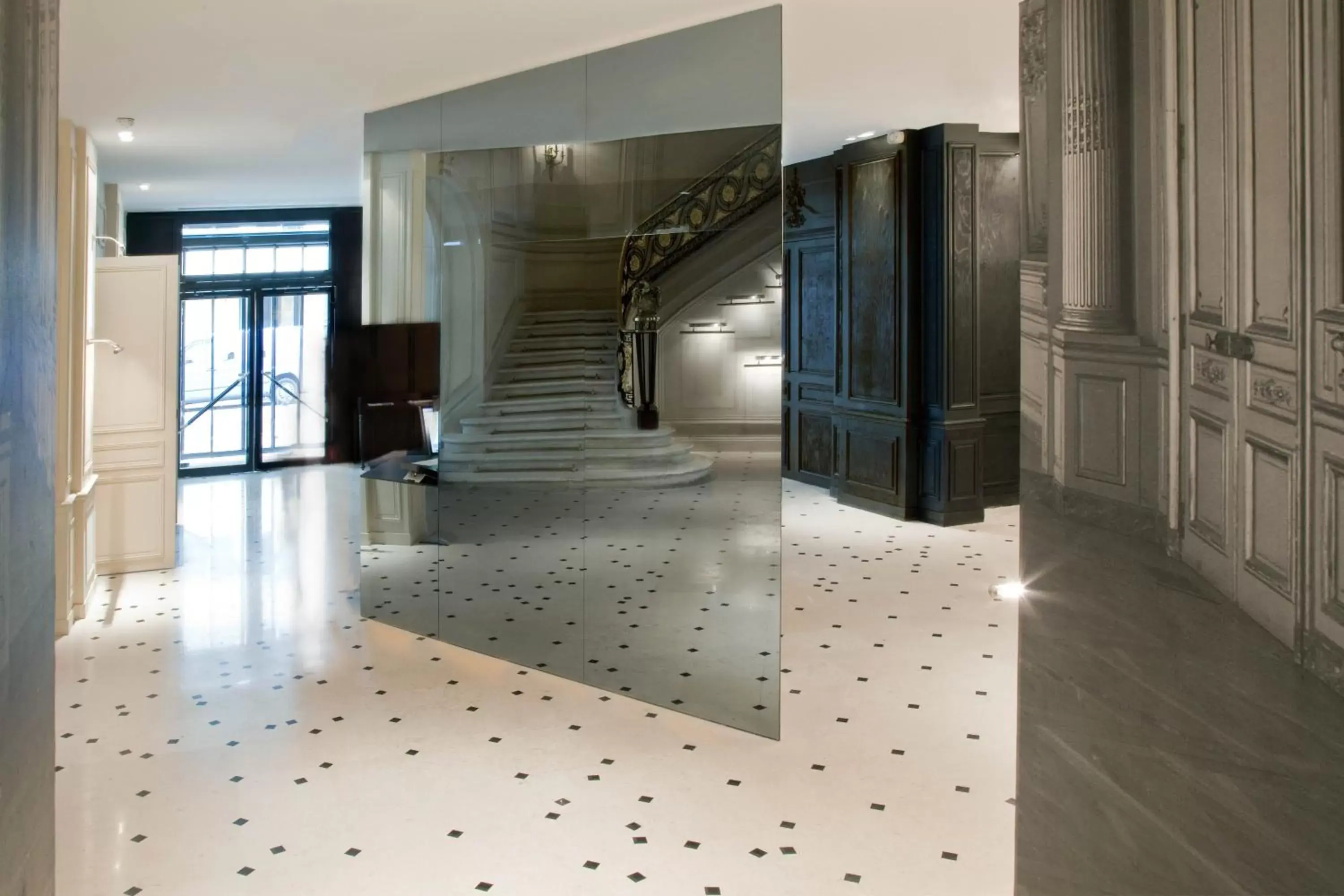 Lobby or reception in La Maison Champs Elysées Lobby or reception in La Maison Champs Elysées