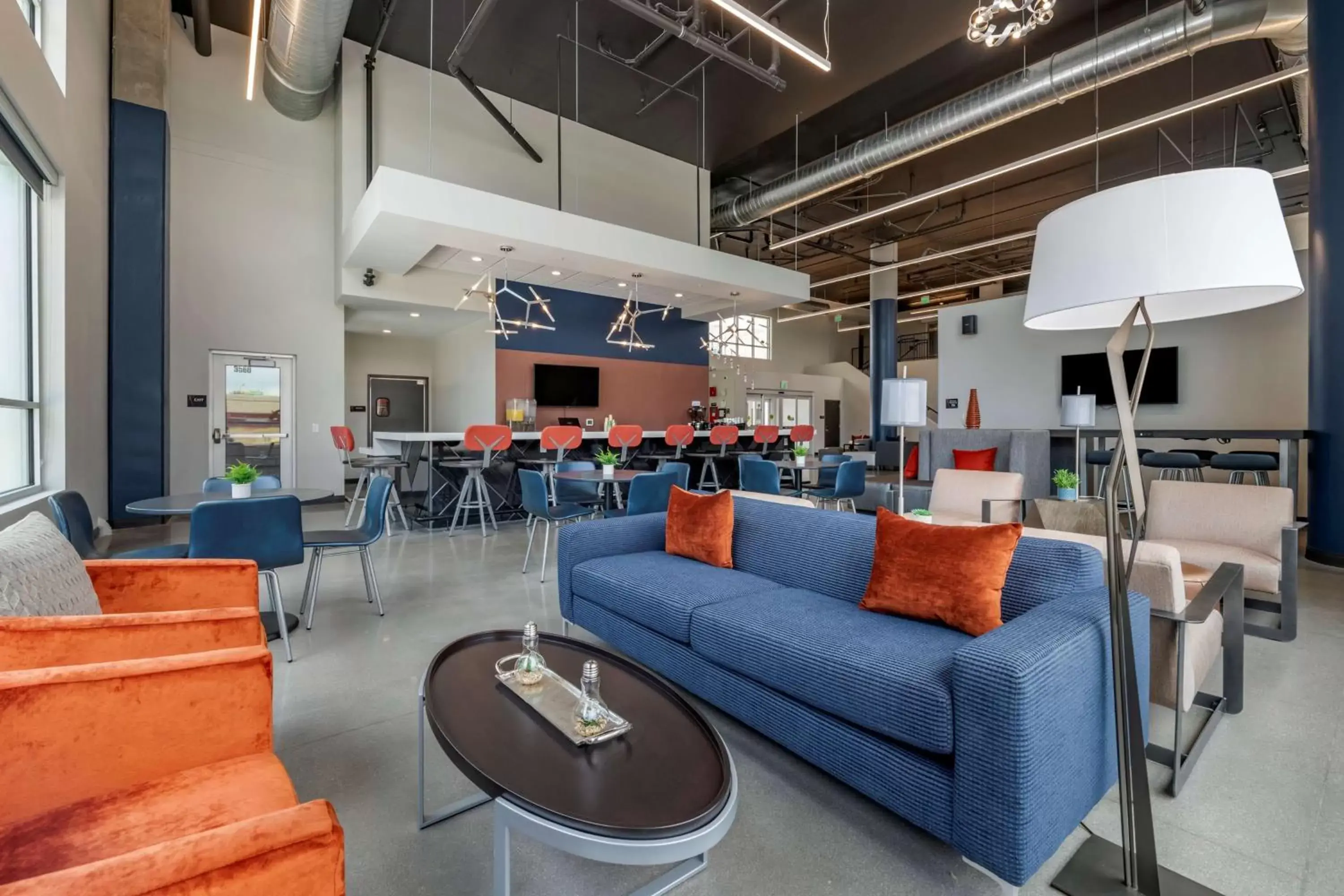 Lounge or bar in Vīb Hotel by Best Western Denver RiNo Lounge or bar in Vīb Hotel by Best Western Denver RiNo