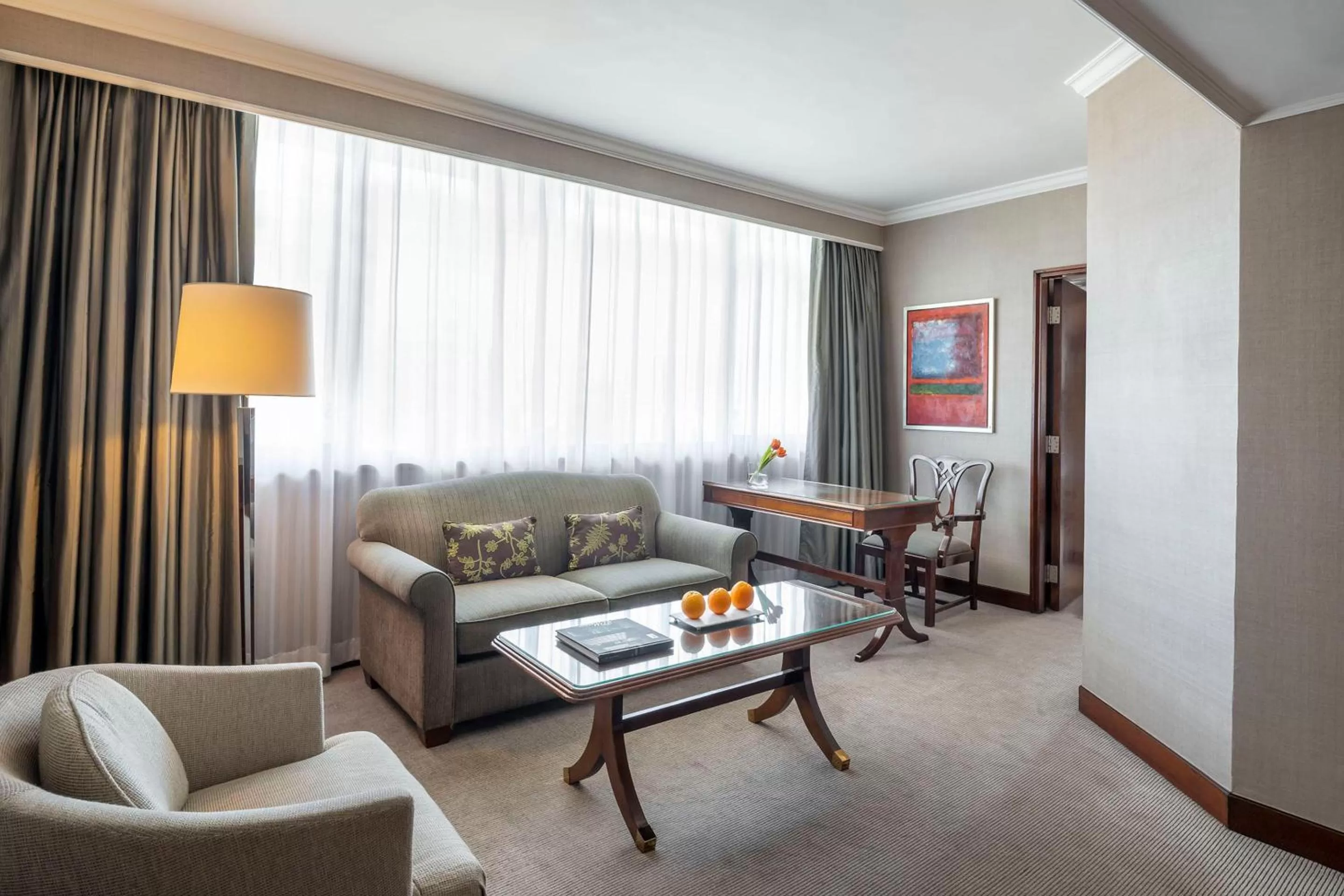 Photo of the whole room in Marco Polo Hongkong Hotel