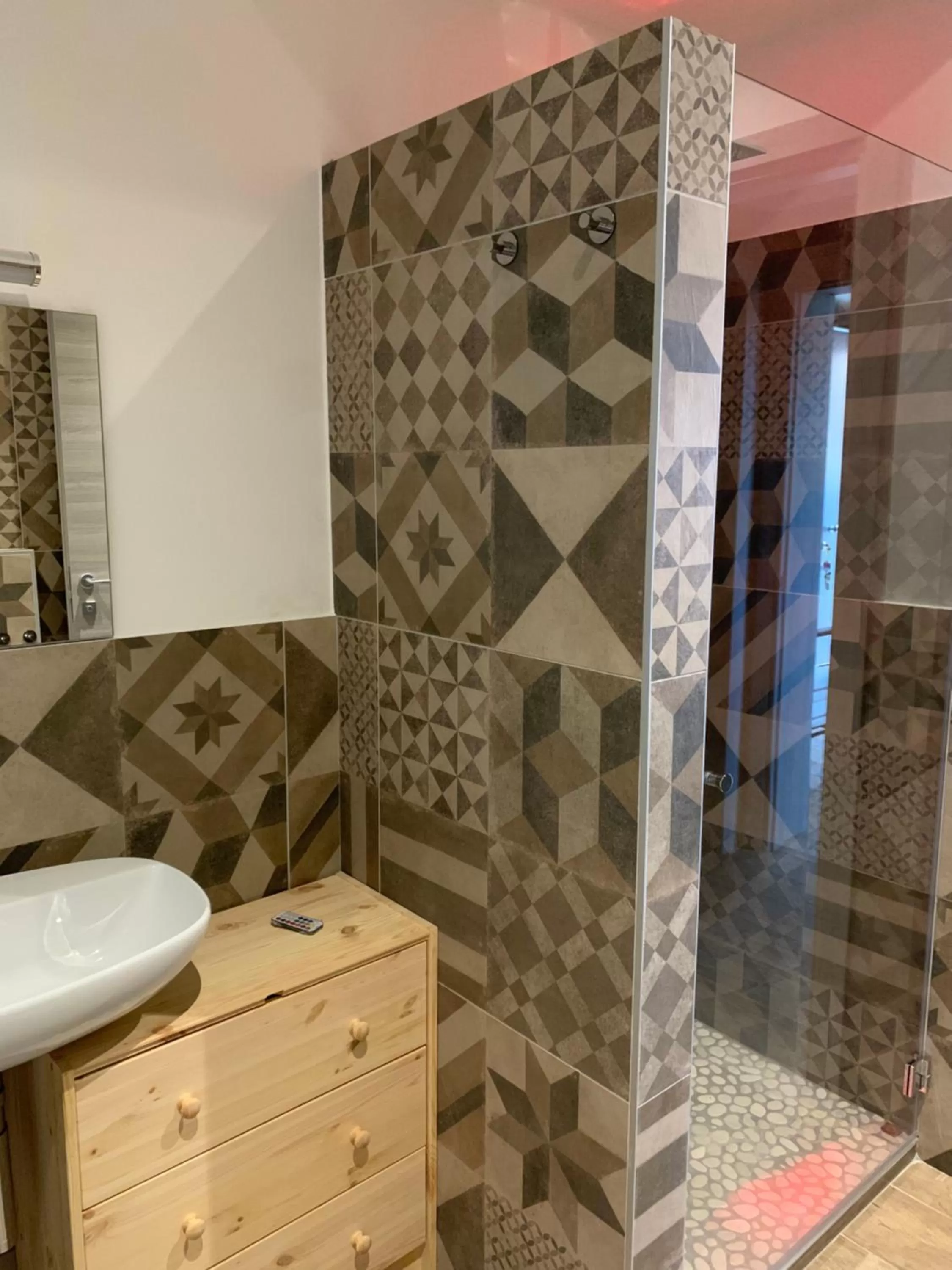 Bathroom in Sala dell Estate Guest House