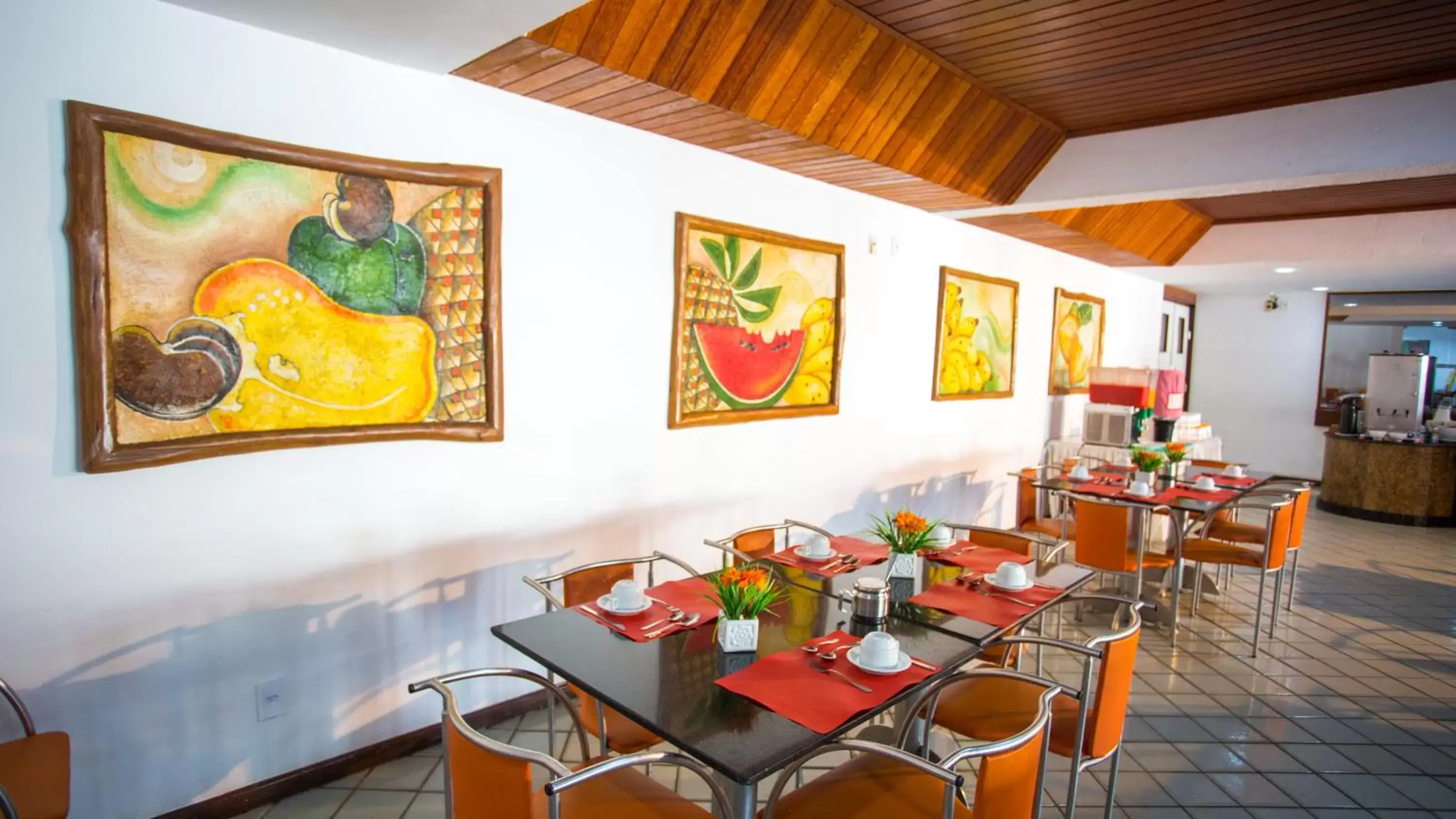 Restaurant/Places to Eat in Monte Pascoal Praia Hotel