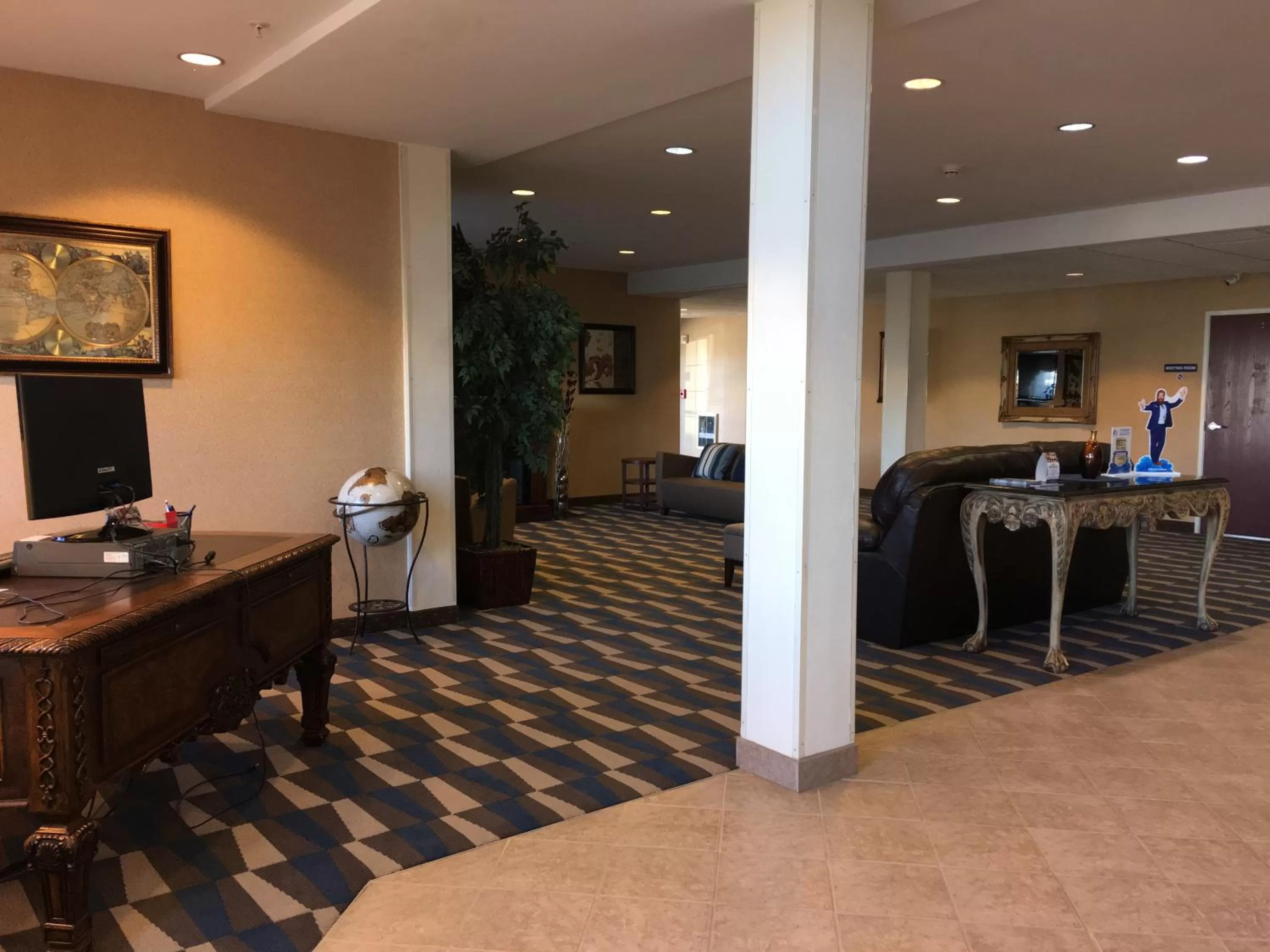 Lobby or reception in Microtel Inn & Suites by Wyndham Indianapolis Airport