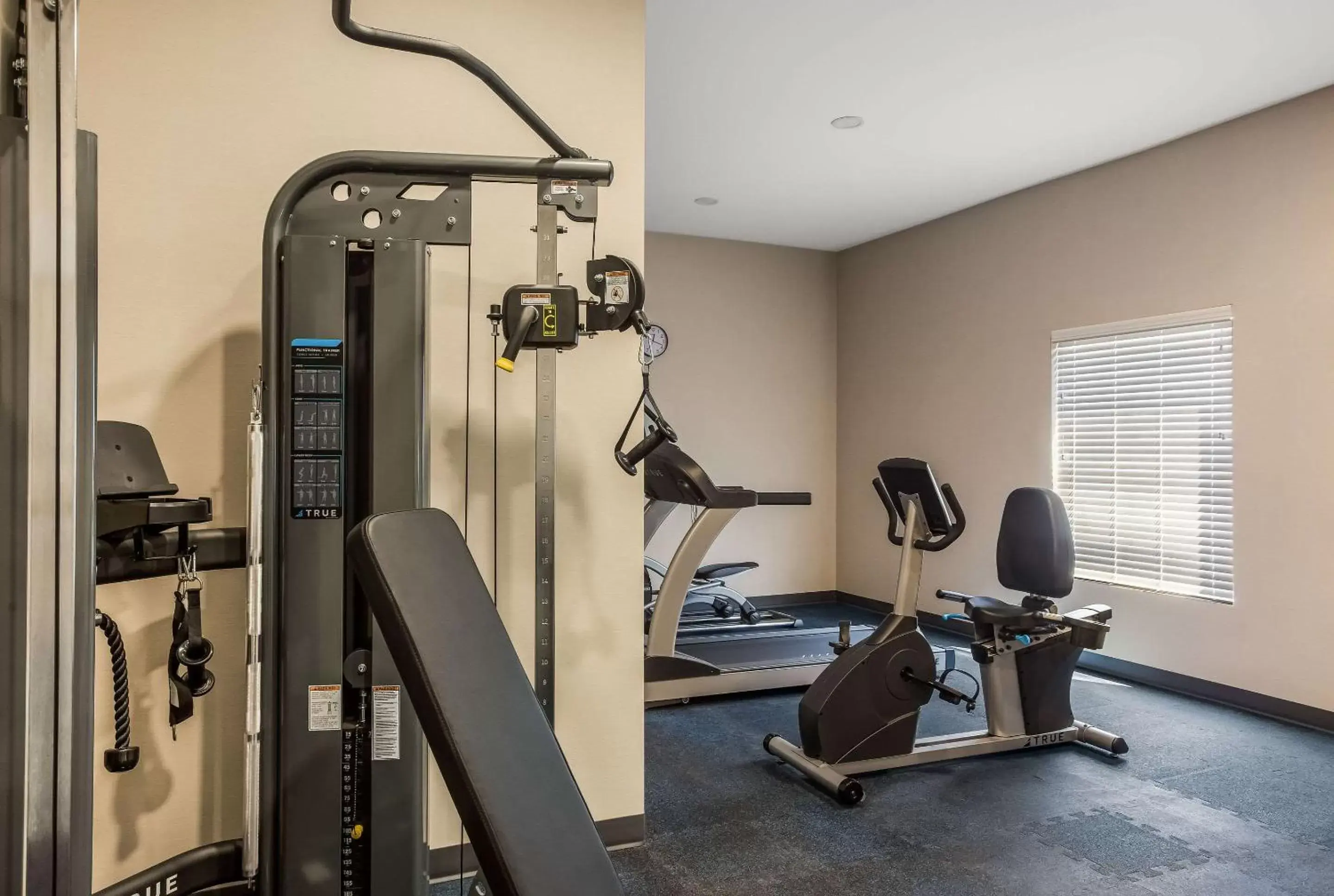 Fitness centre/facilities in MainStay Suites Bourbonnais - Kankakee Fitness centre/facilities in MainStay Suites Bourbonnais - Kankakee