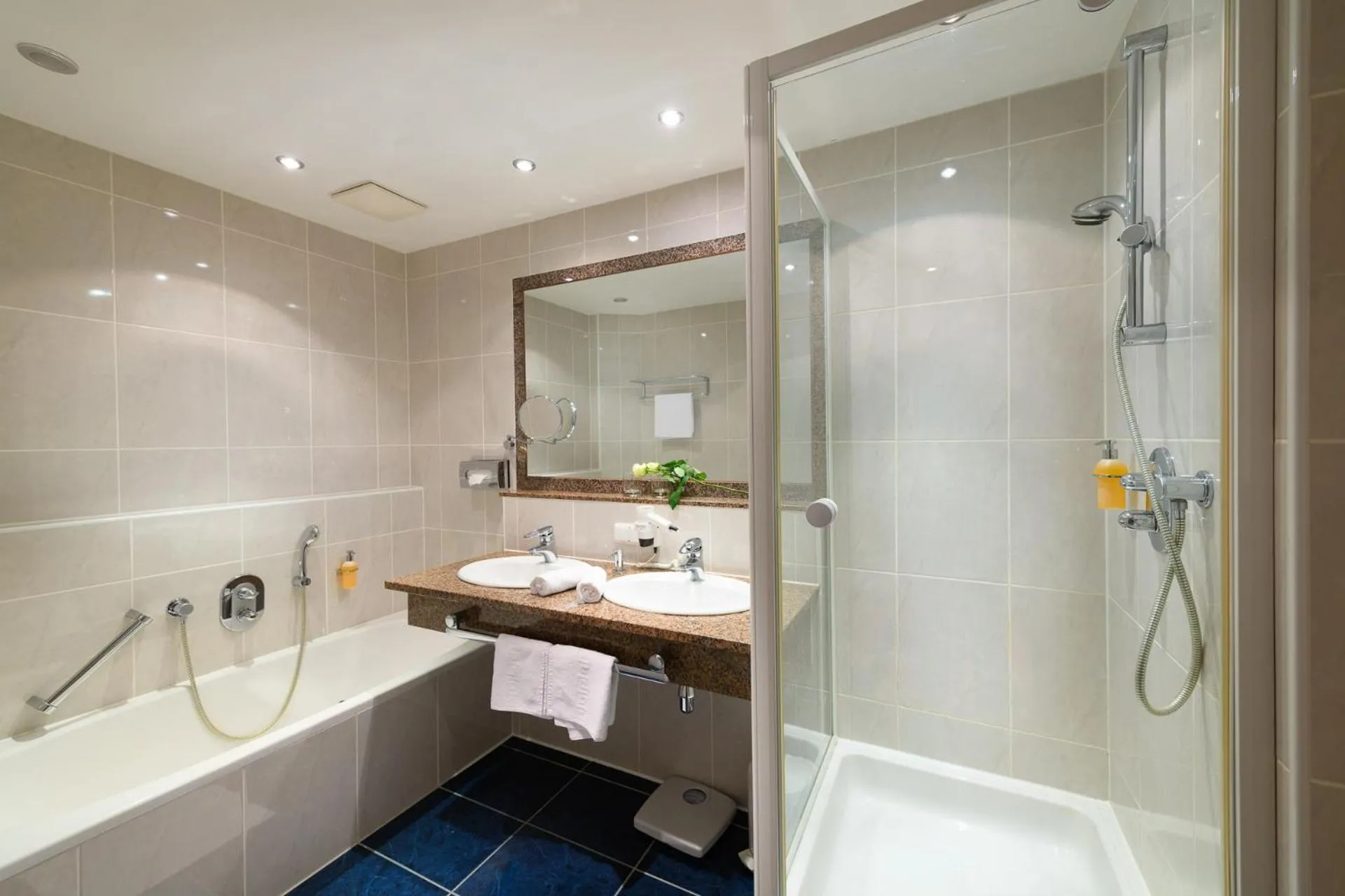 Shower in Wellnesshotel Schönruh - Adults only