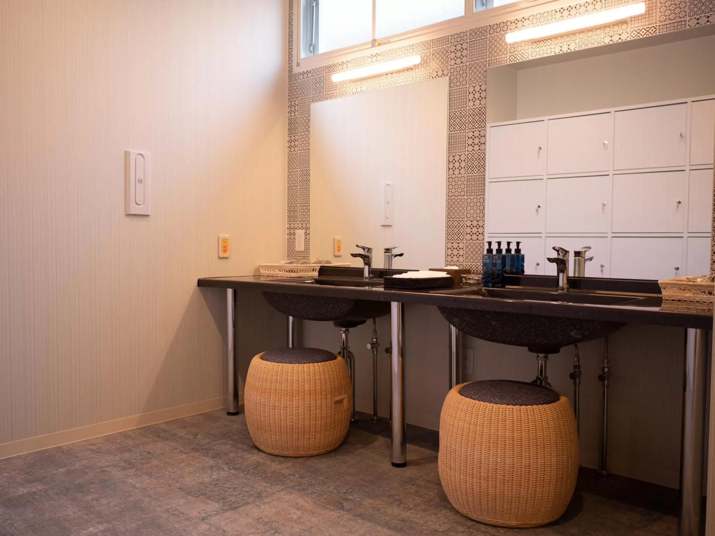 Public Bath, Kitchen/Kitchenette in Hotel Front Inn Fukuoka Airport