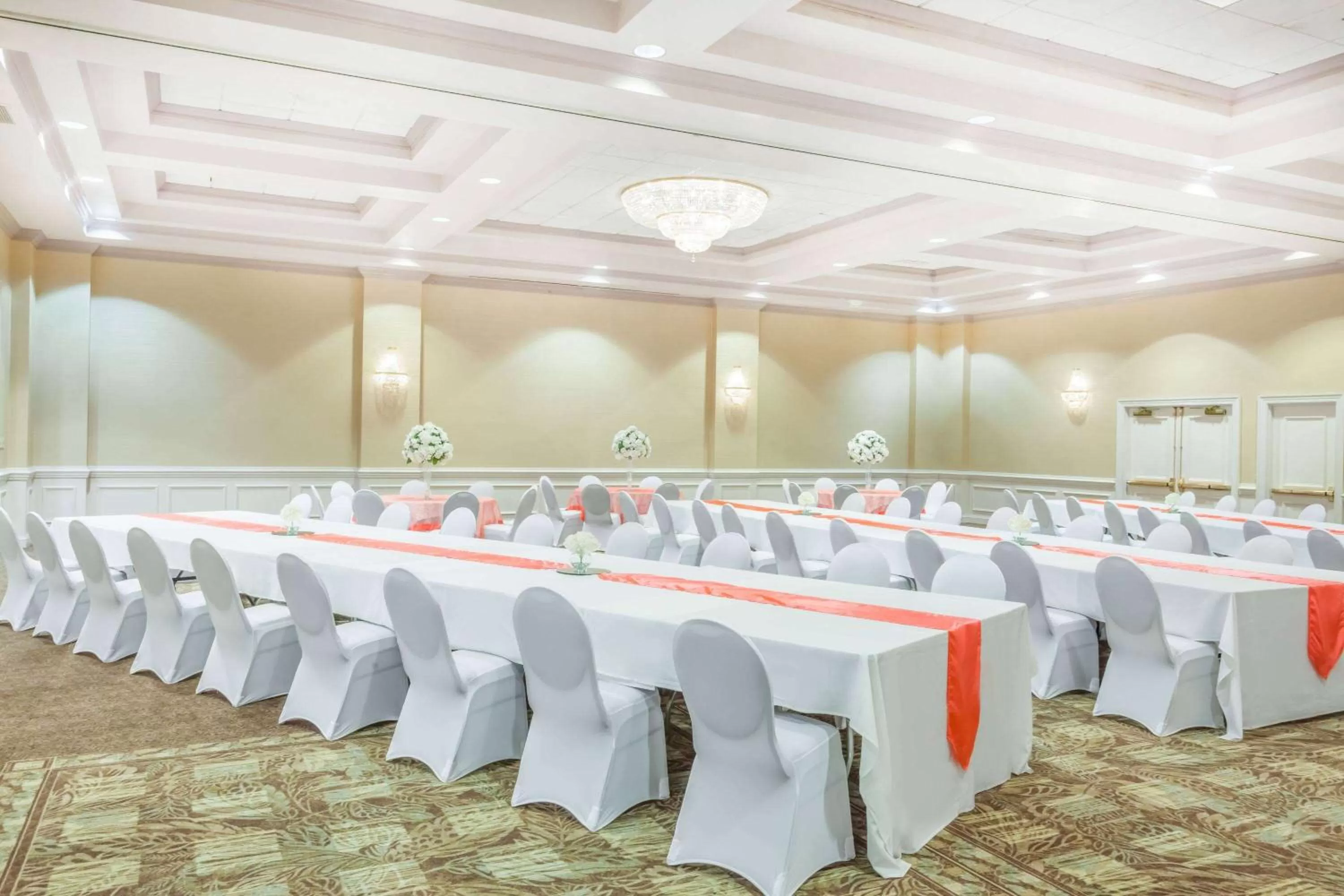 Banquet/Function facilities in Wyndham Virginia Beach Oceanfront