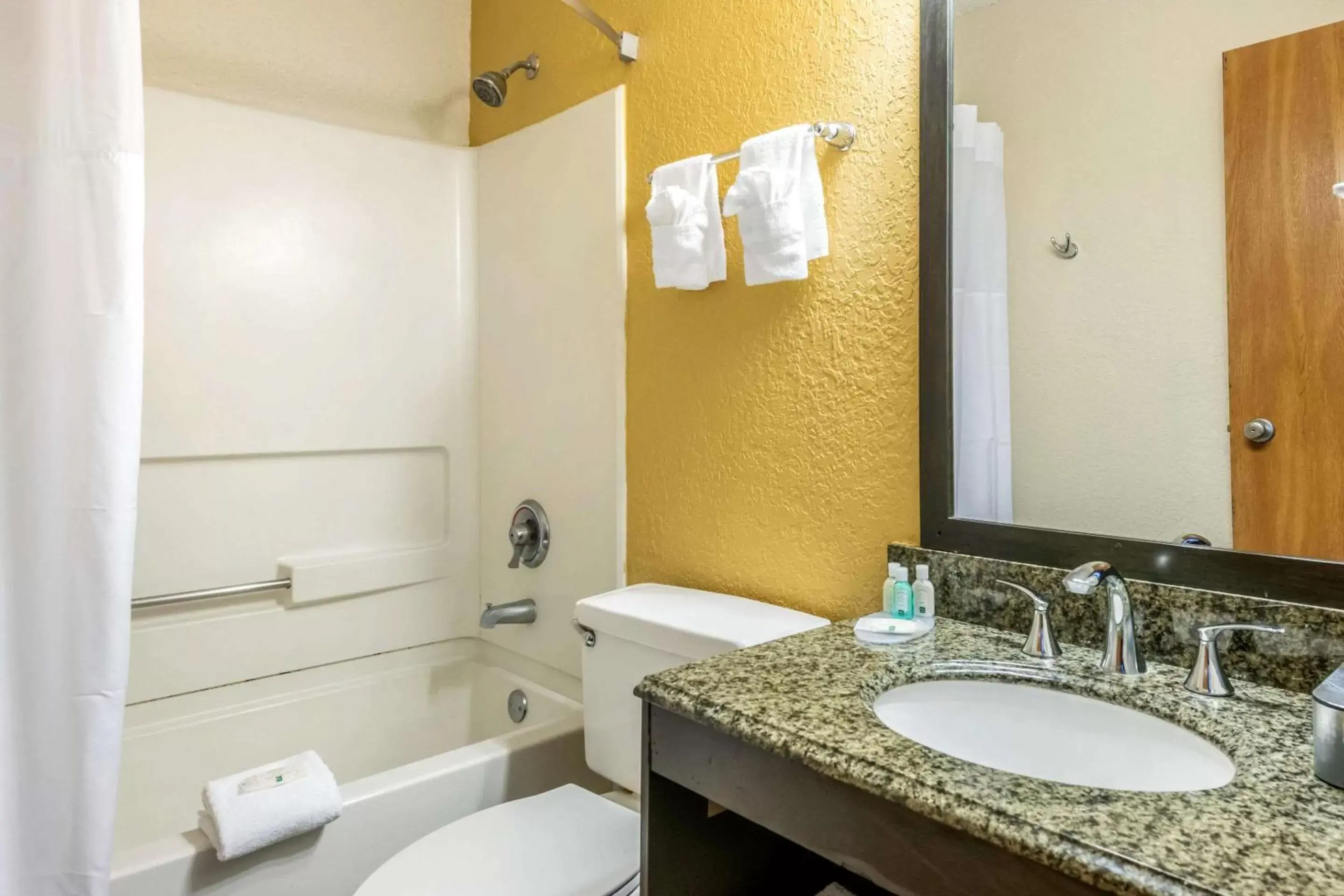 Bathroom in Quality Inn & Suites Leesburg Chain of Lakes