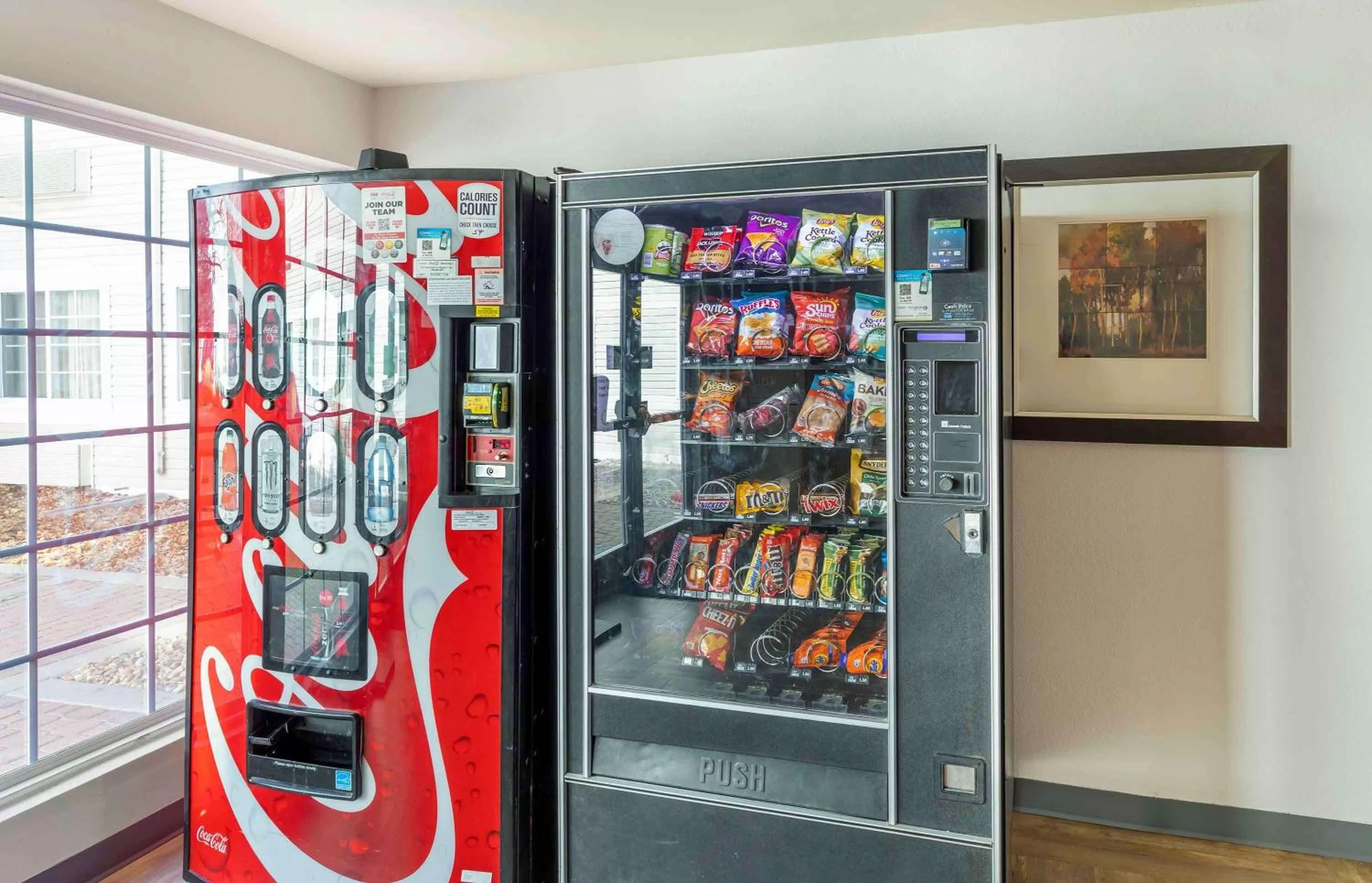 Property building in Extended Stay America Select Suites - Denver - Tech Center South - Greenwood Village