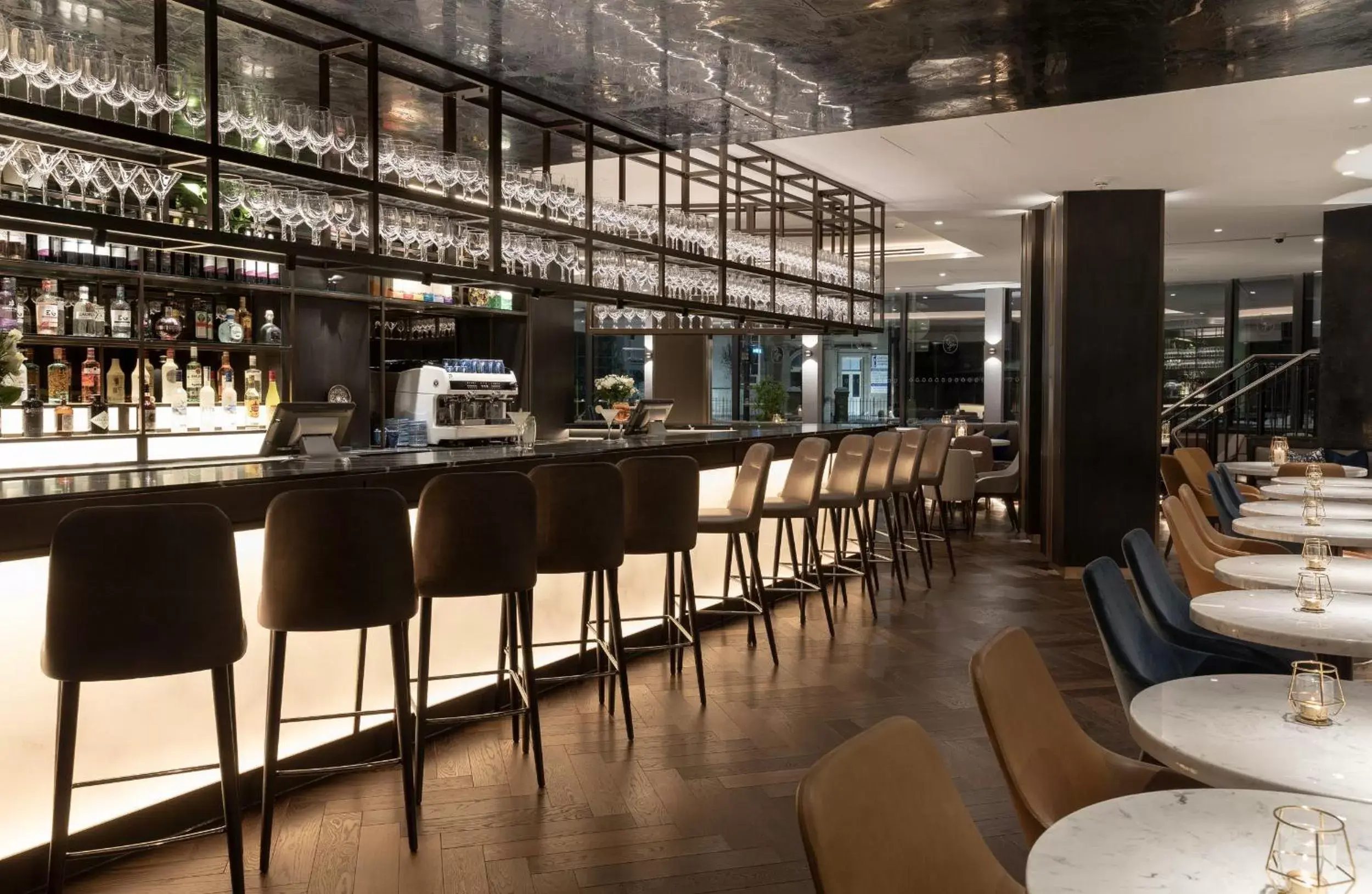Restaurant/places to eat, Lounge/Bar in voco Edinburgh - Haymarket, an IHG Hotel