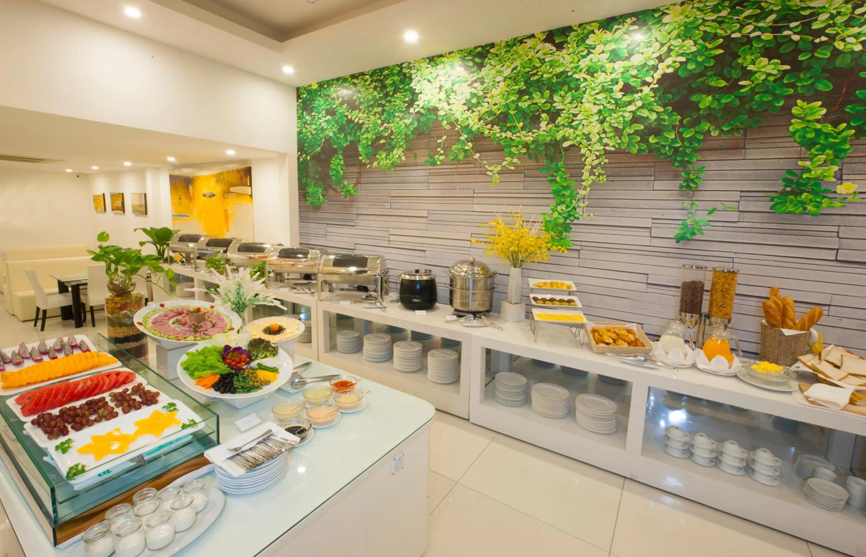 Buffet breakfast in Sunrise Central Hotel