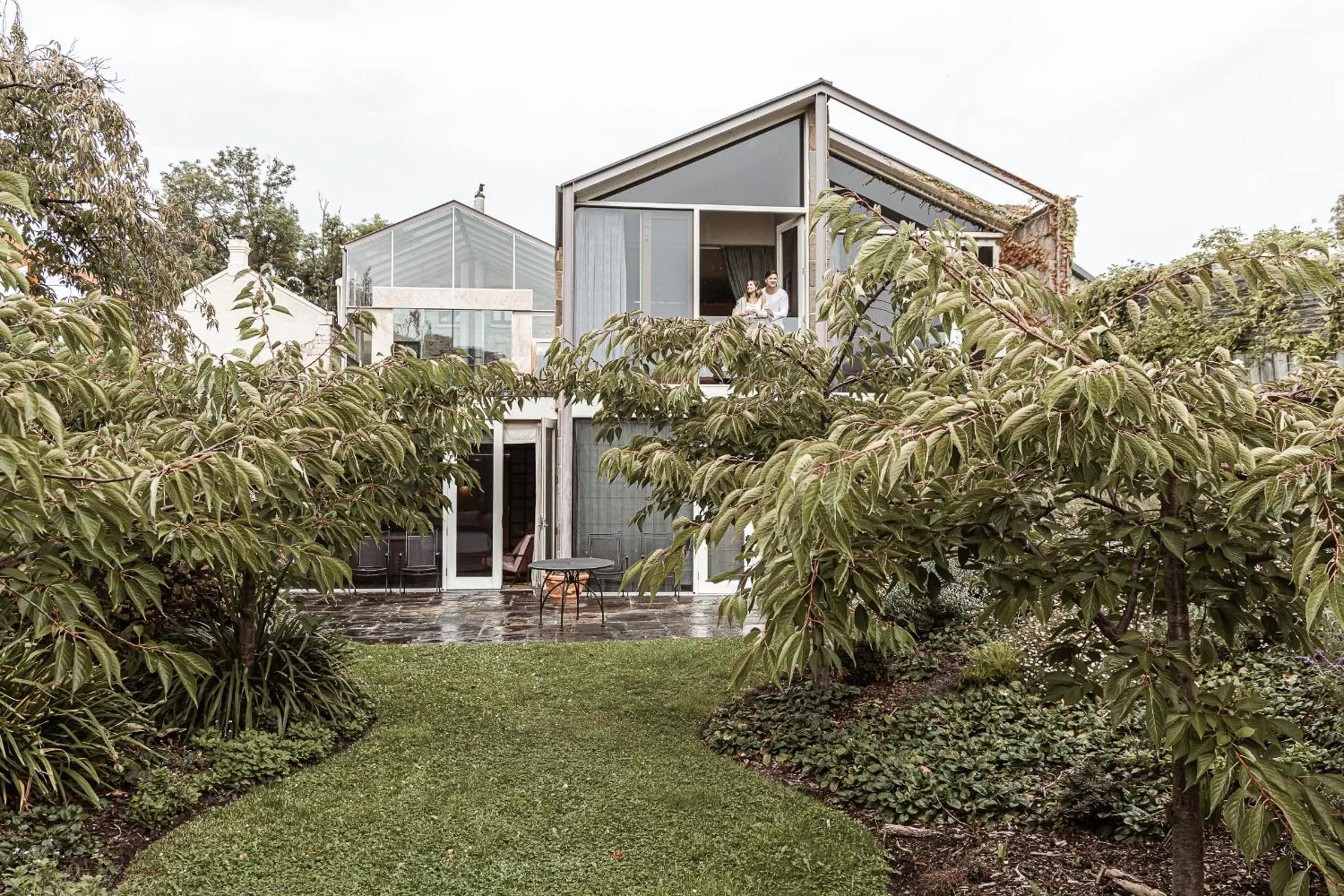 Garden in Islington Hotel