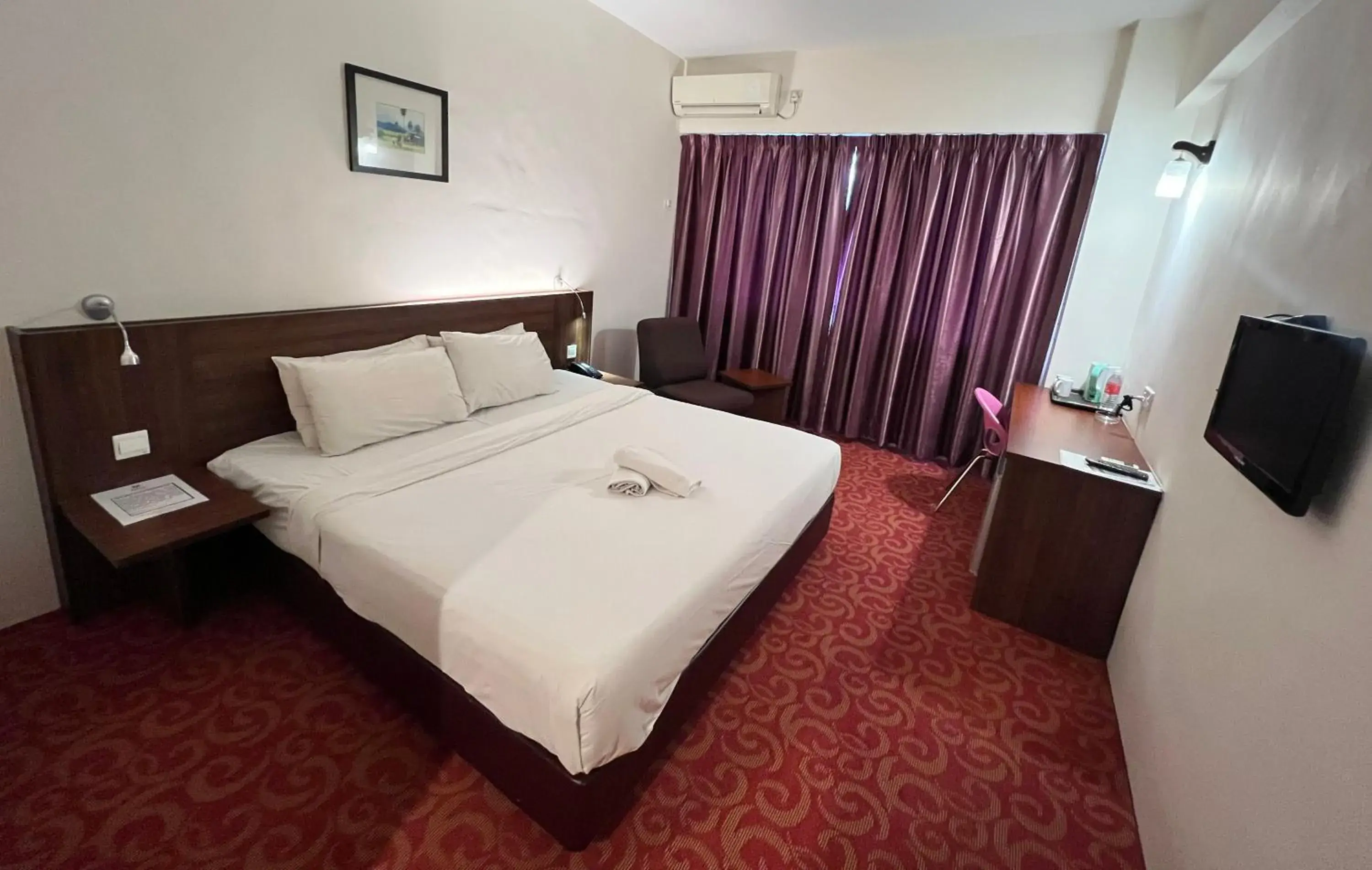 Bed in Hotel Yt Midtown Kuala Terengganu