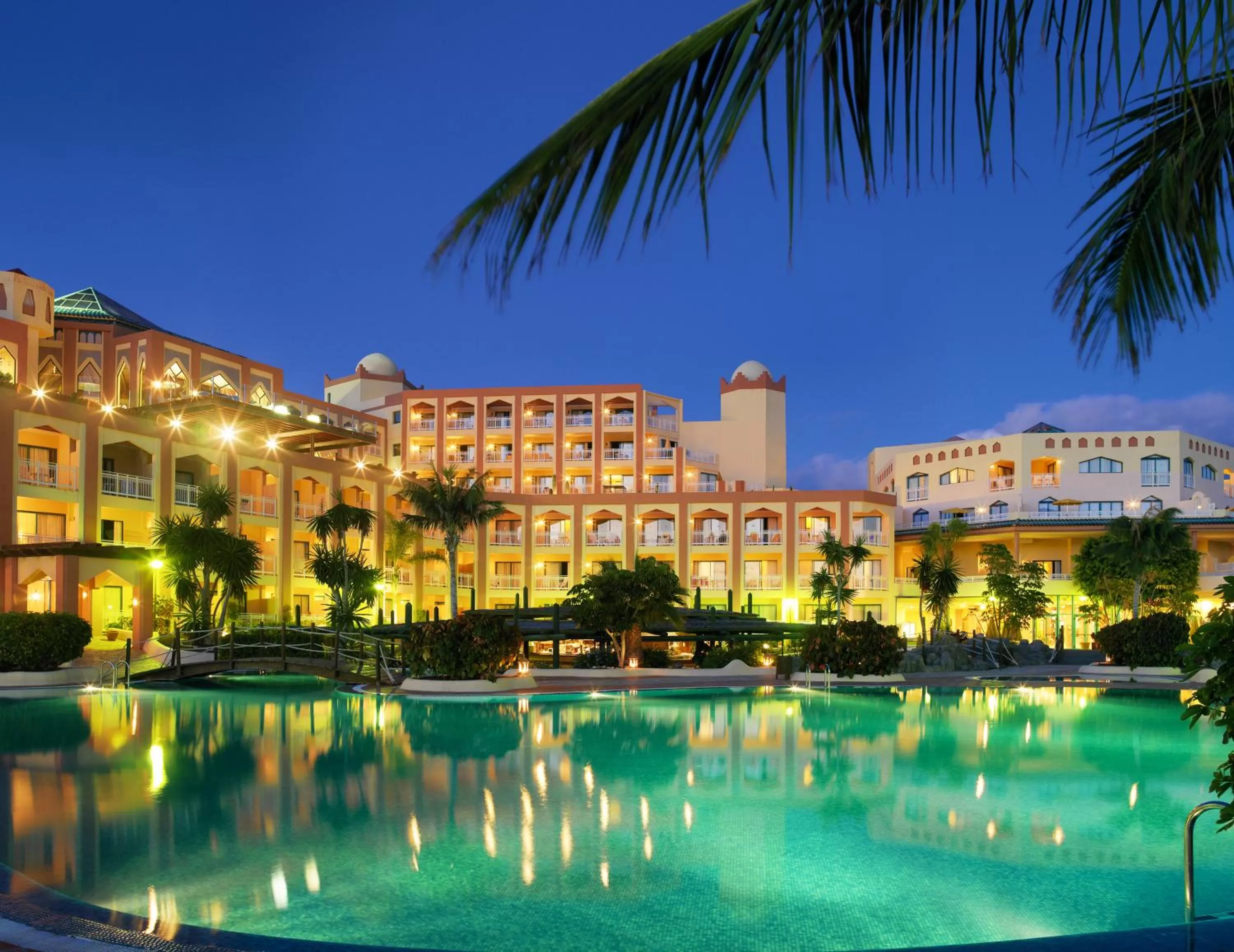 Facade/entrance in H10 Playa Esmeralda - Adults Only