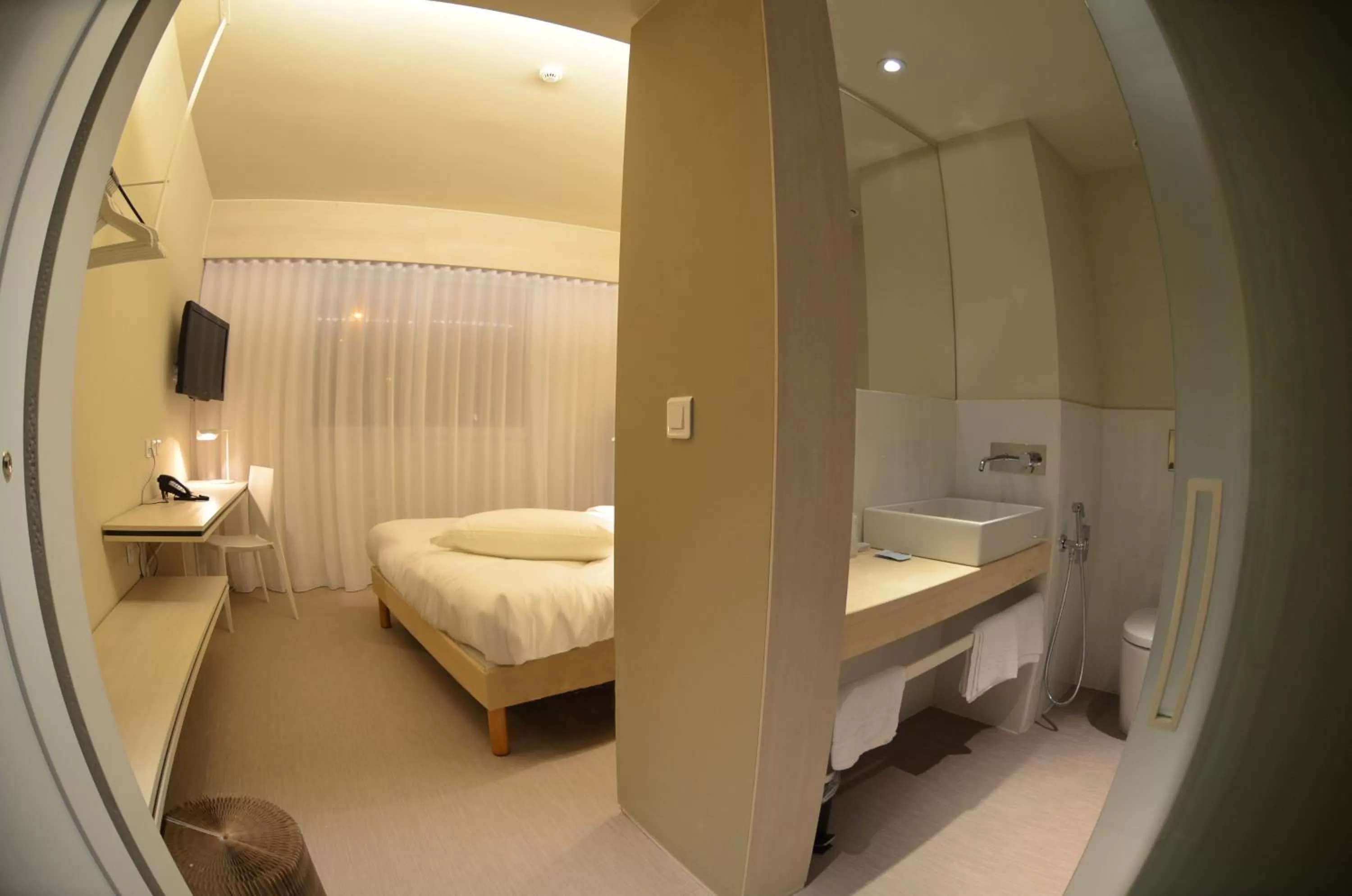 Photo of the whole room in Hotel Palm Garavan