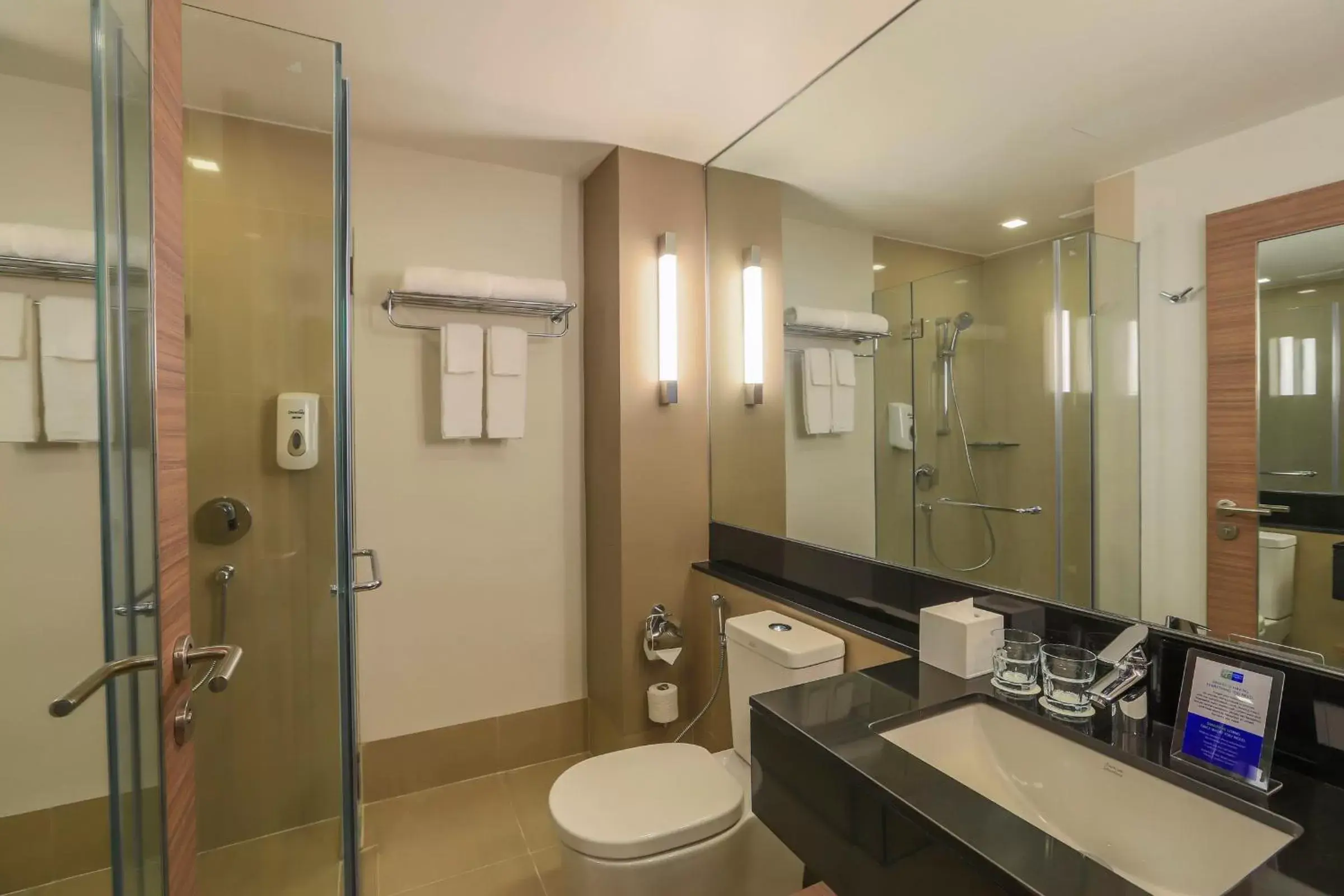 Photo of the whole room, Bathroom in Holiday Inn Express Bangkok Sathorn, an IHG Hotel