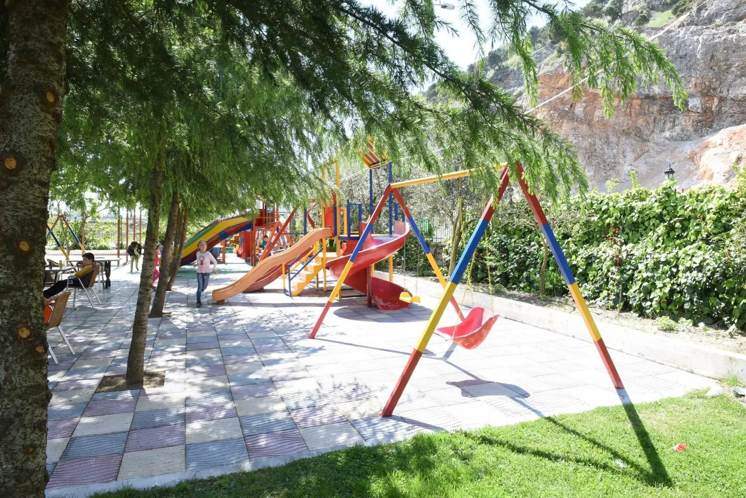 Property building in Buna Park Hotel Property building in Buna Park Hotel