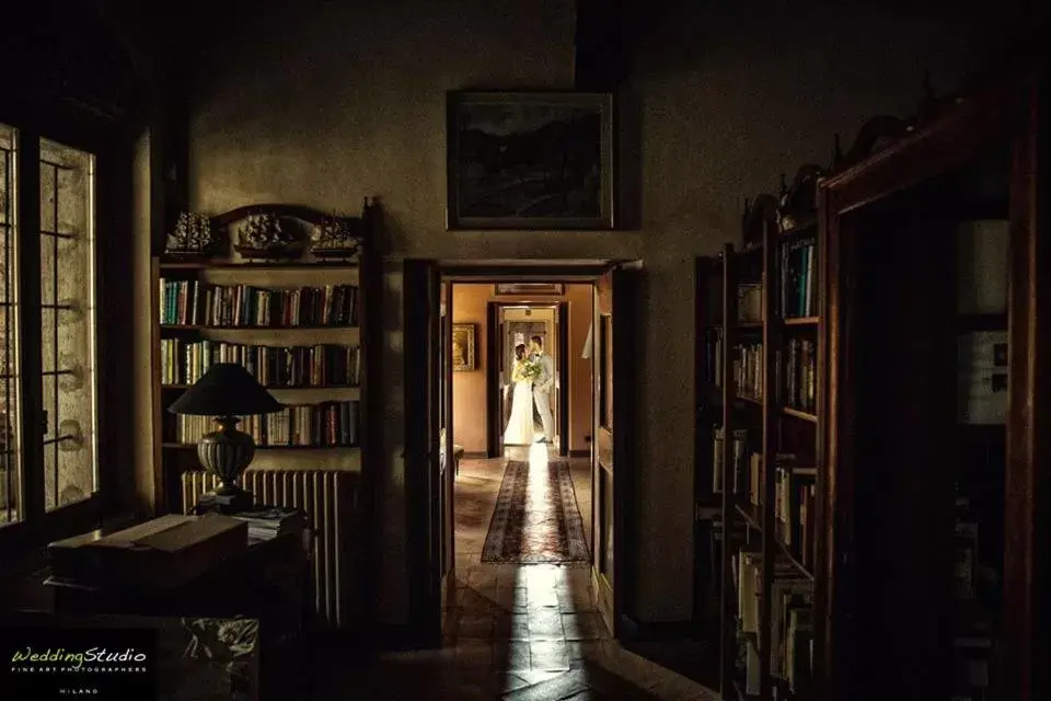 Library in Castello di Cernusco Lombardone