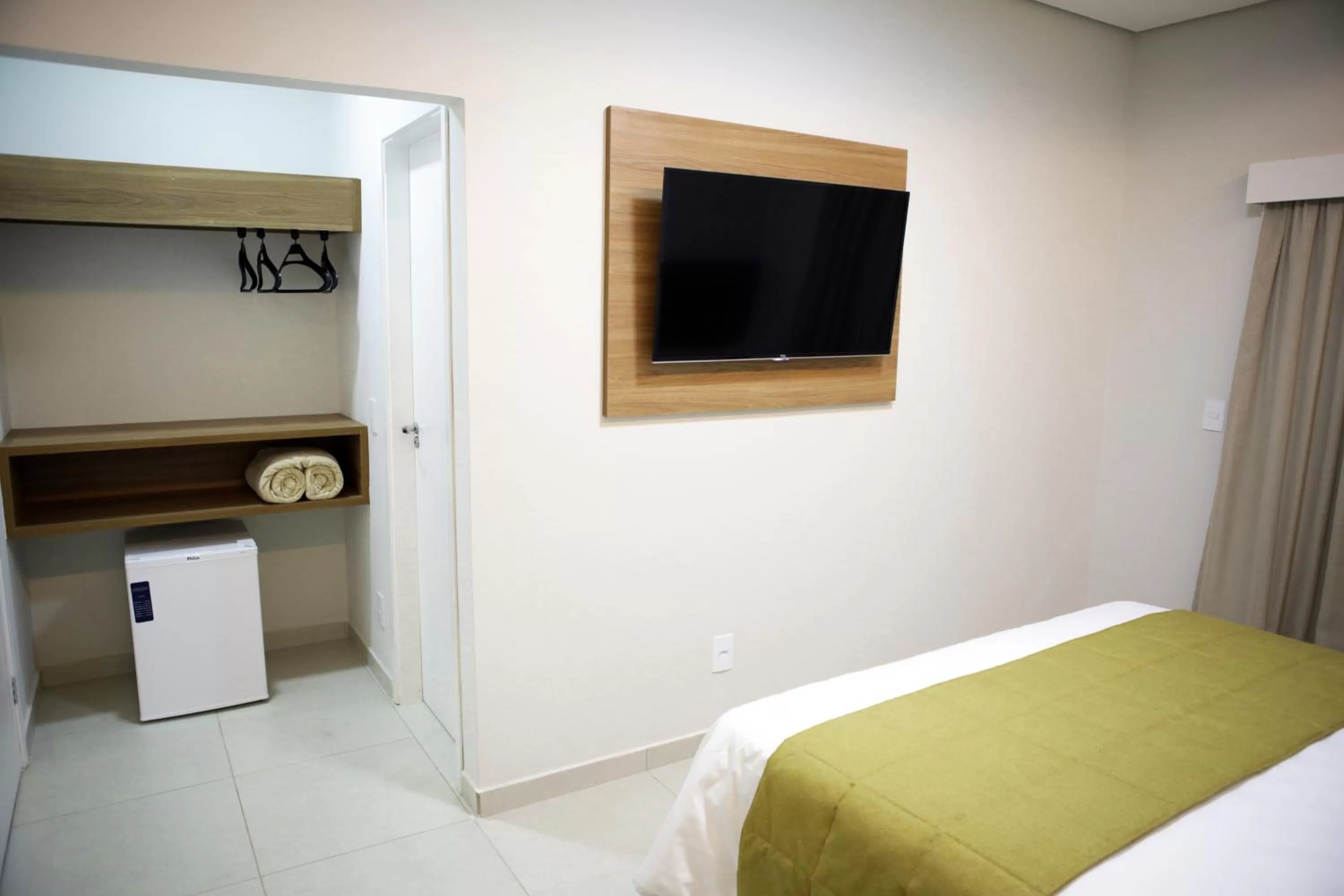 TV and multimedia, Bed in Regional Plaza Hotel Event Park