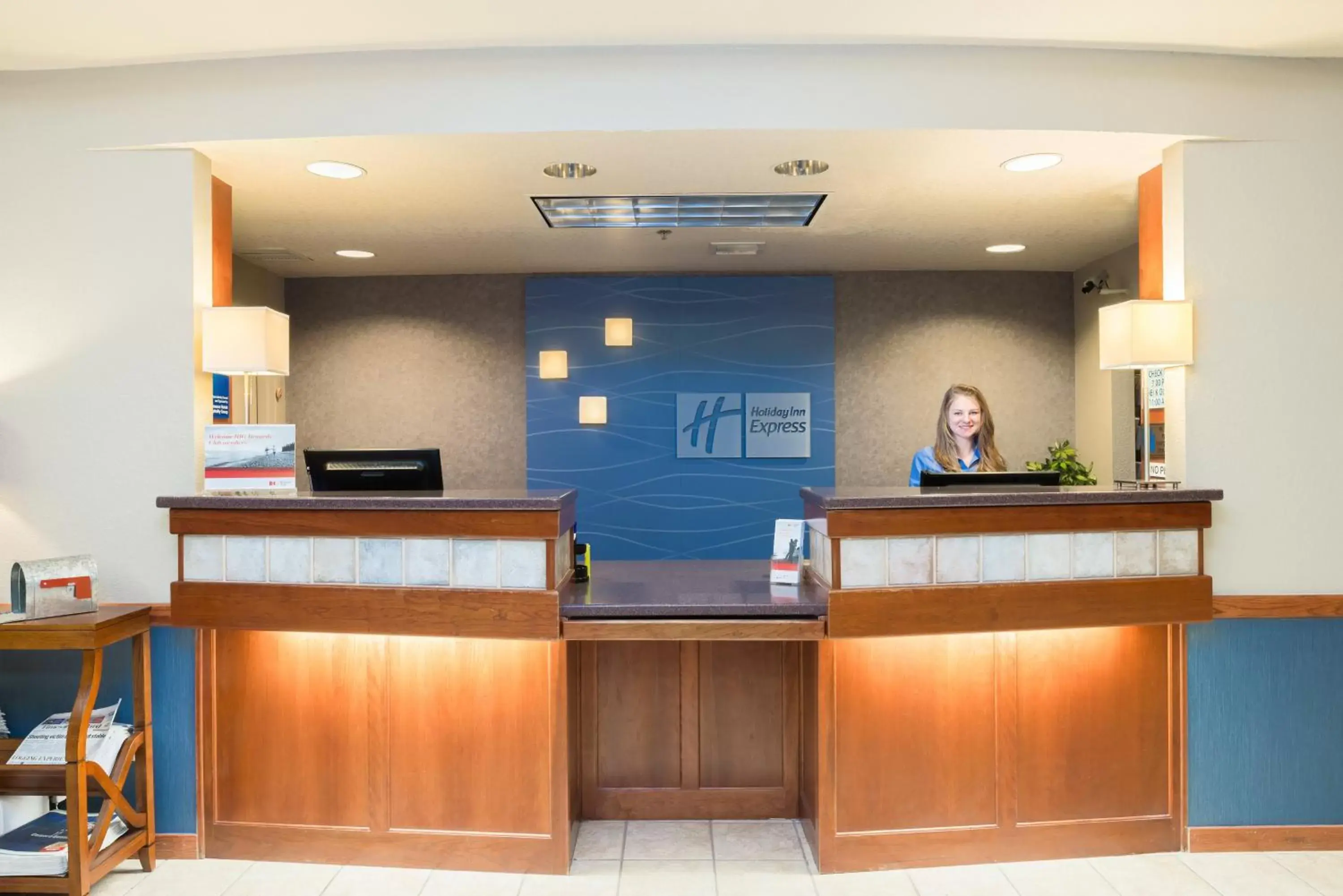 Lobby or reception, Lobby/Reception in Holiday Inn Express Hotel & Suites Arcata/Eureka-Airport Area, an IHG Hotel