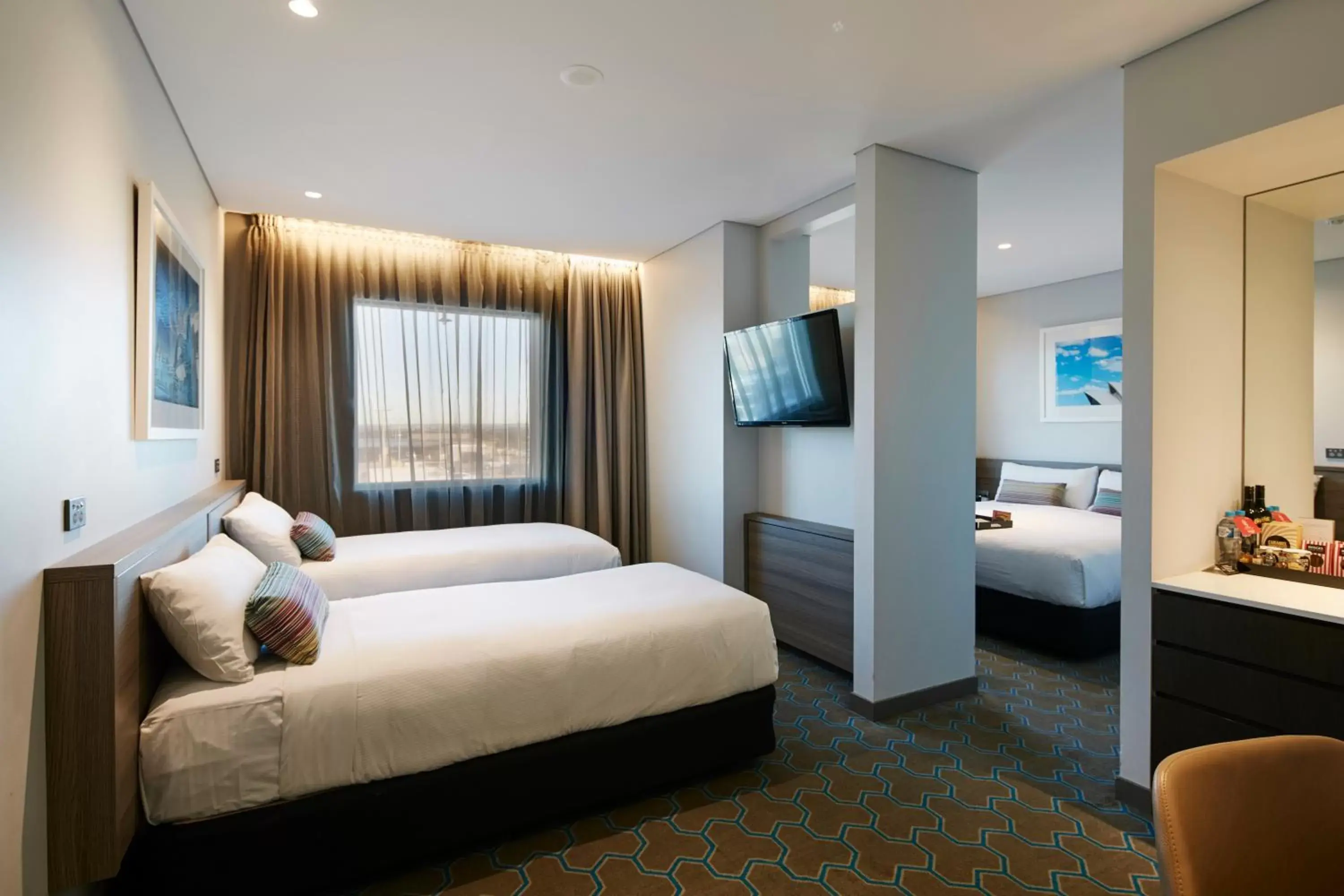 Family, Bed in Rydges Sydney Airport Hotel