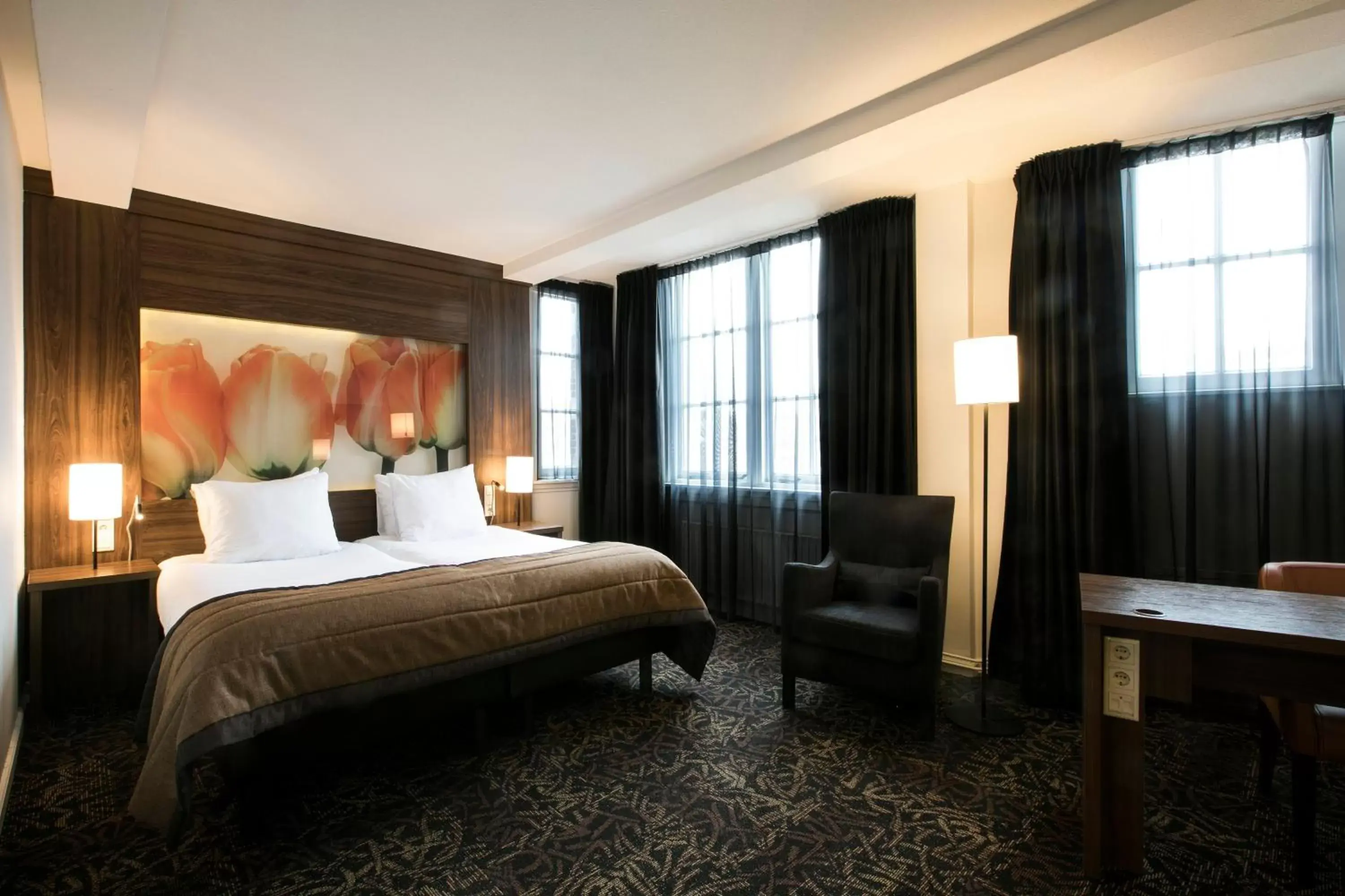 Bedroom, Bed in Eden Hotel Amsterdam