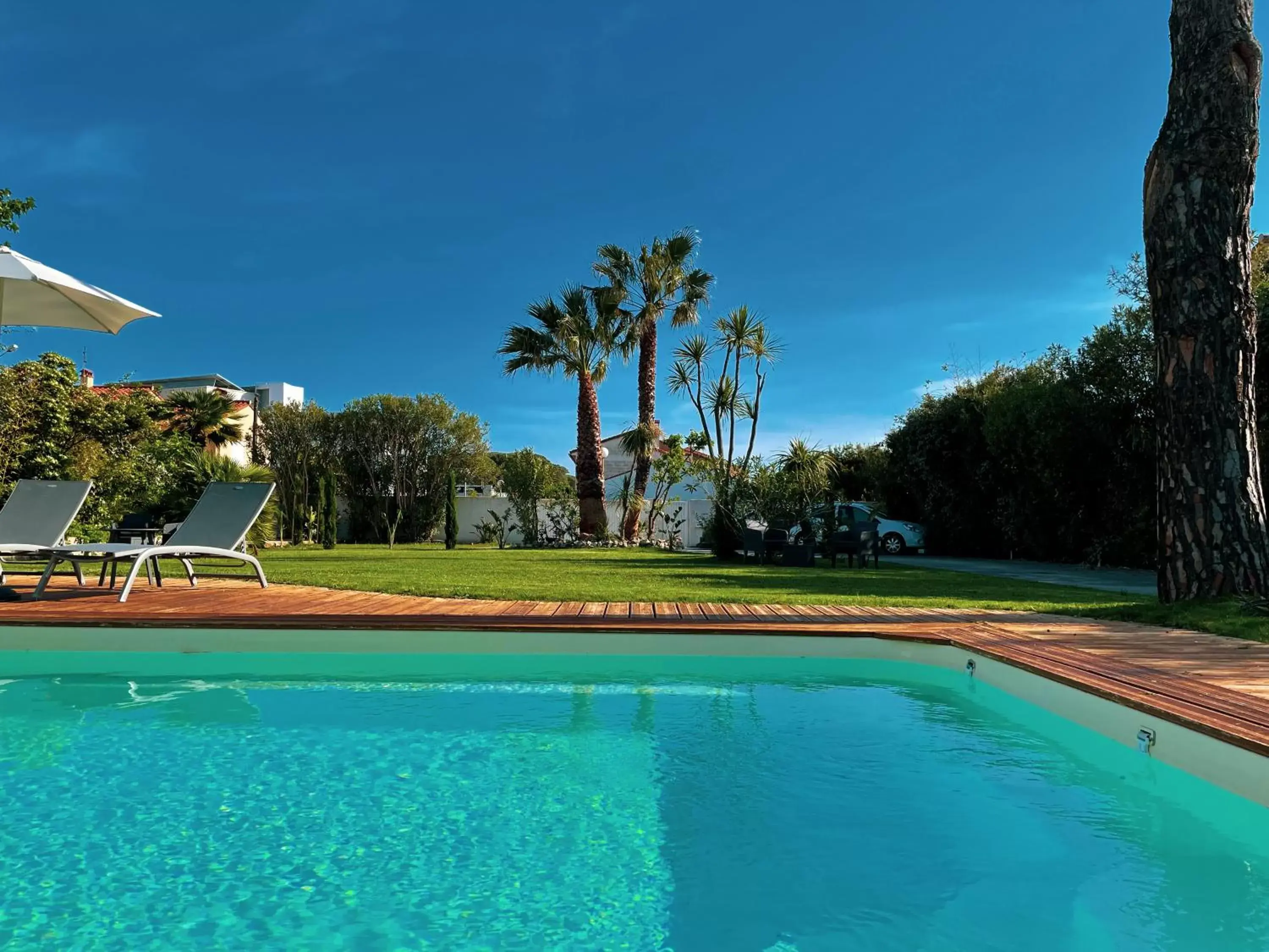 Property building, Swimming Pool in Domaine Le Courti