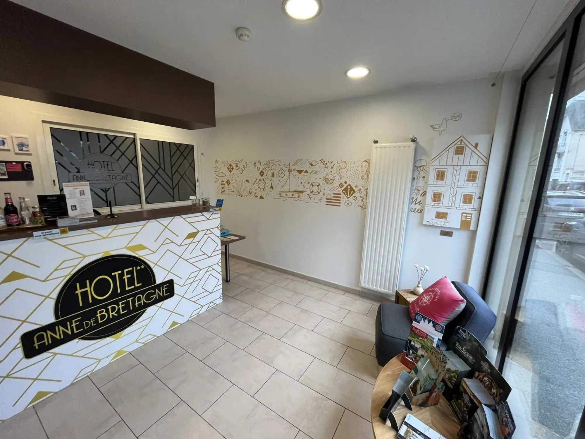 Lobby or reception in Anne De Bretagne Lobby or reception in Anne De Bretagne