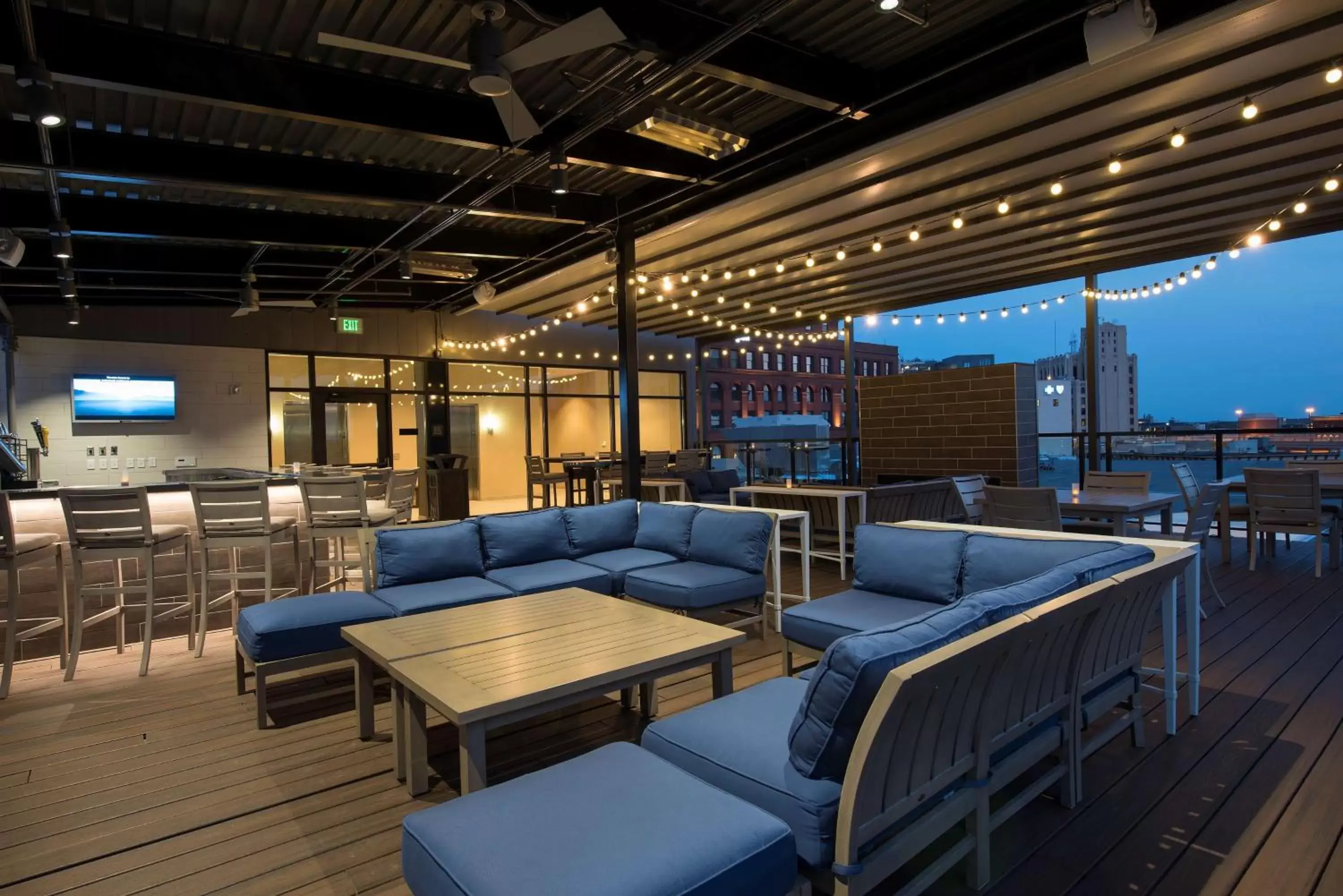 Lounge or bar in Homewood Suites by Hilton Grand Rapids Downtown