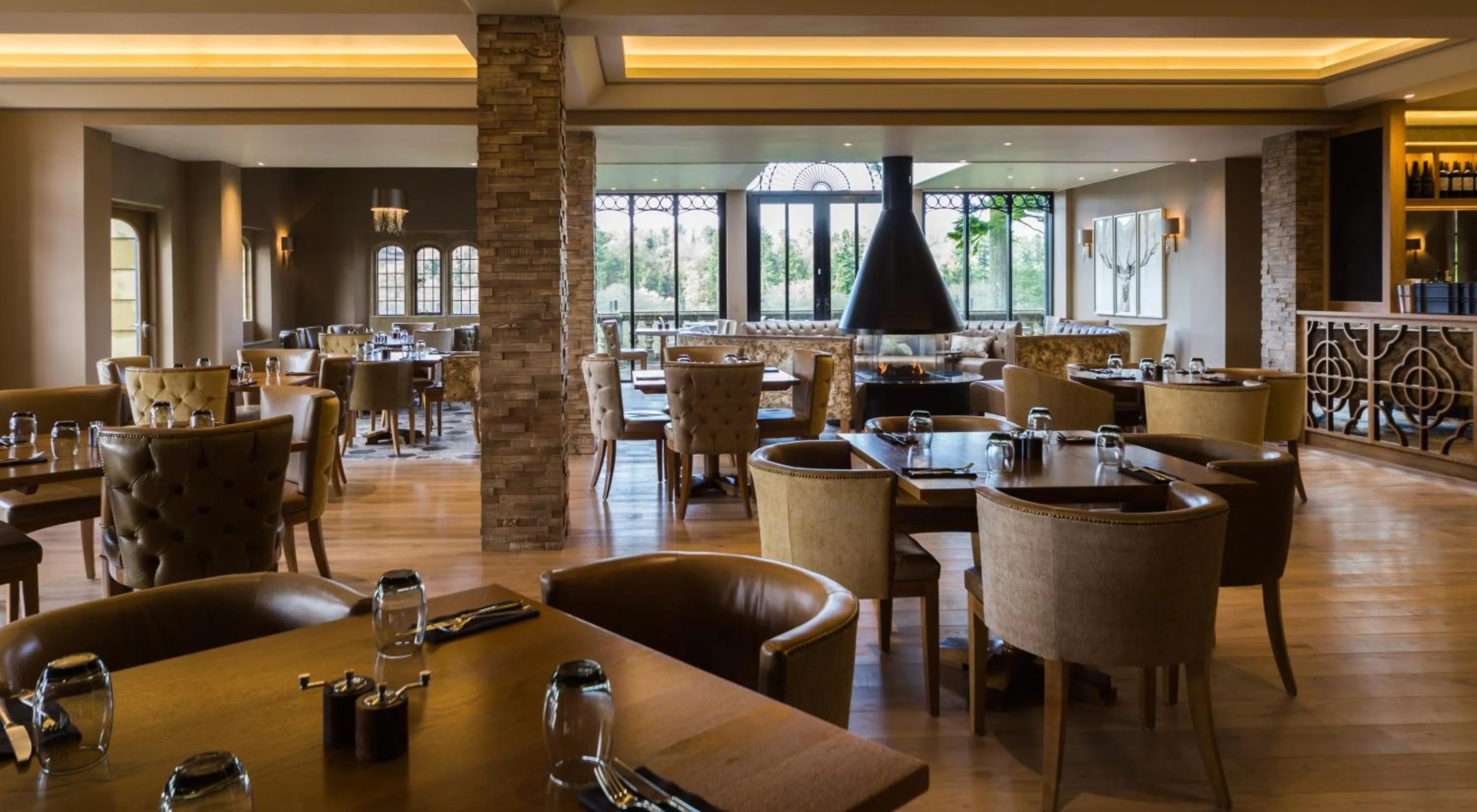 Restaurant/places to eat in Bovey Castle