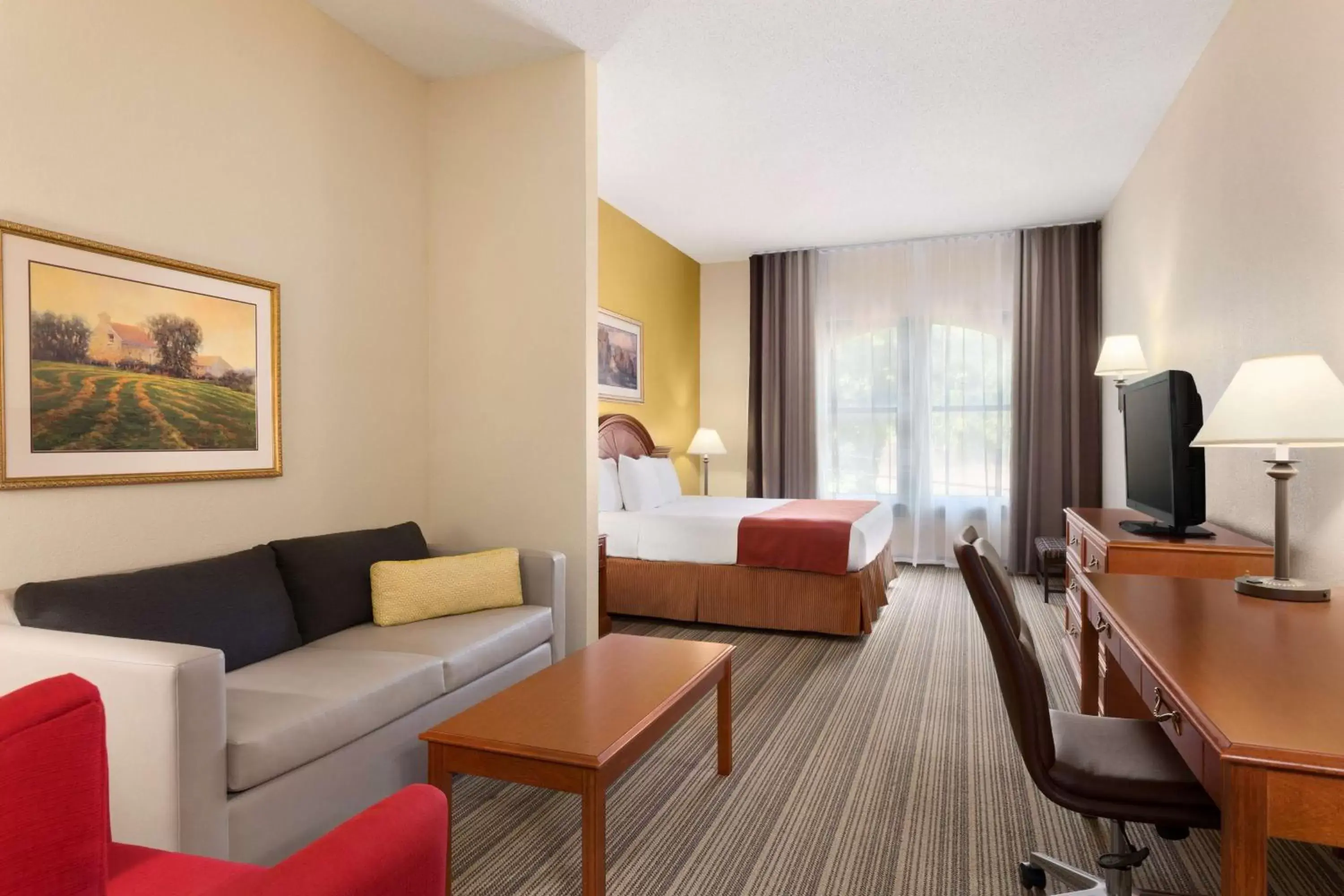 Photo of the whole room, Seating Area in Country Inn & Suites by Radisson, St. Charles, MO