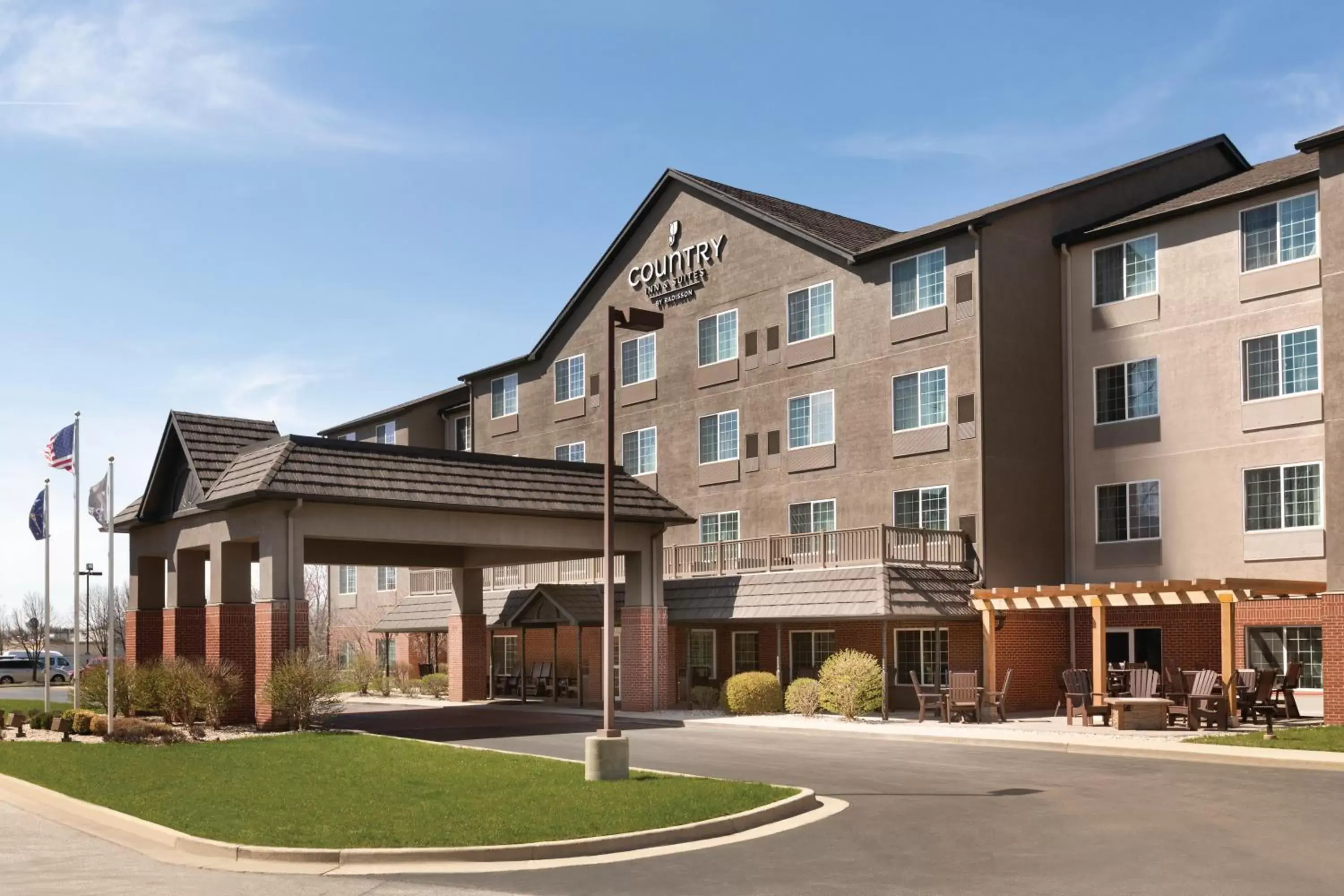 Facade/entrance, Property Building in Country Inn & Suites by Radisson, Indianapolis Airport South, IN