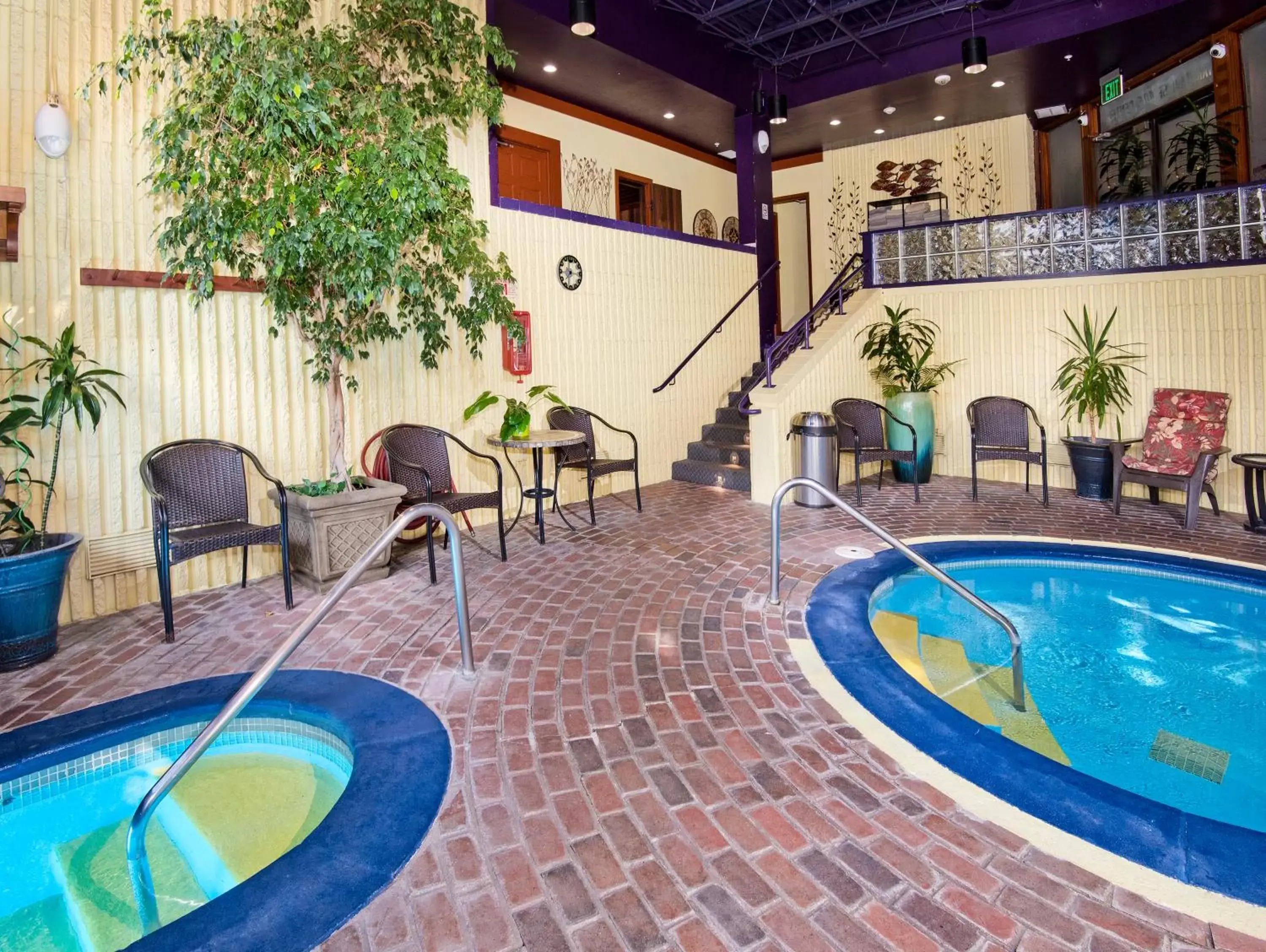 Hot Tub, Swimming Pool in Vail Run Resort