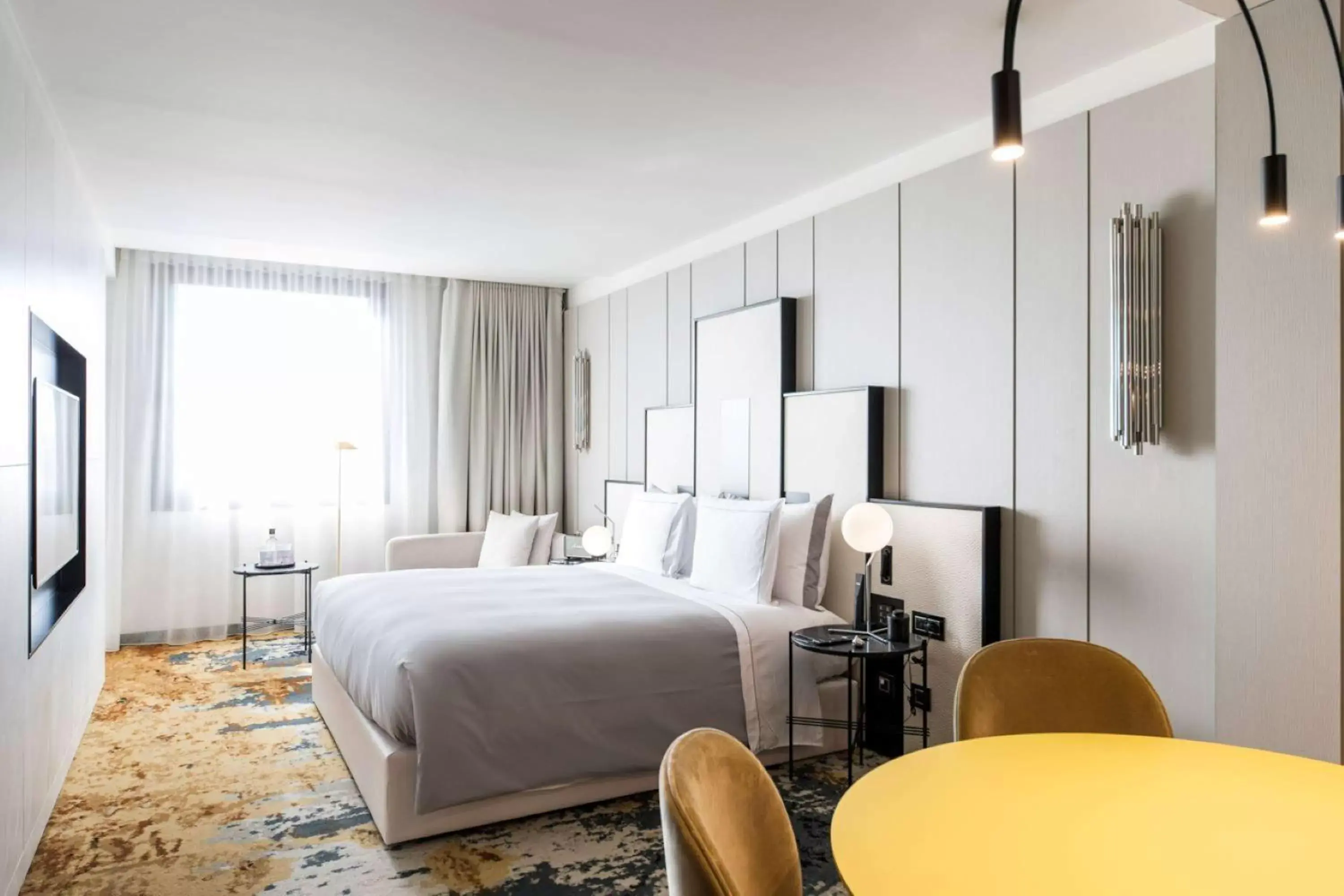 Photo of the whole room in Hotel SOFIA Barcelona, in The Unbound Collection by Hyatt