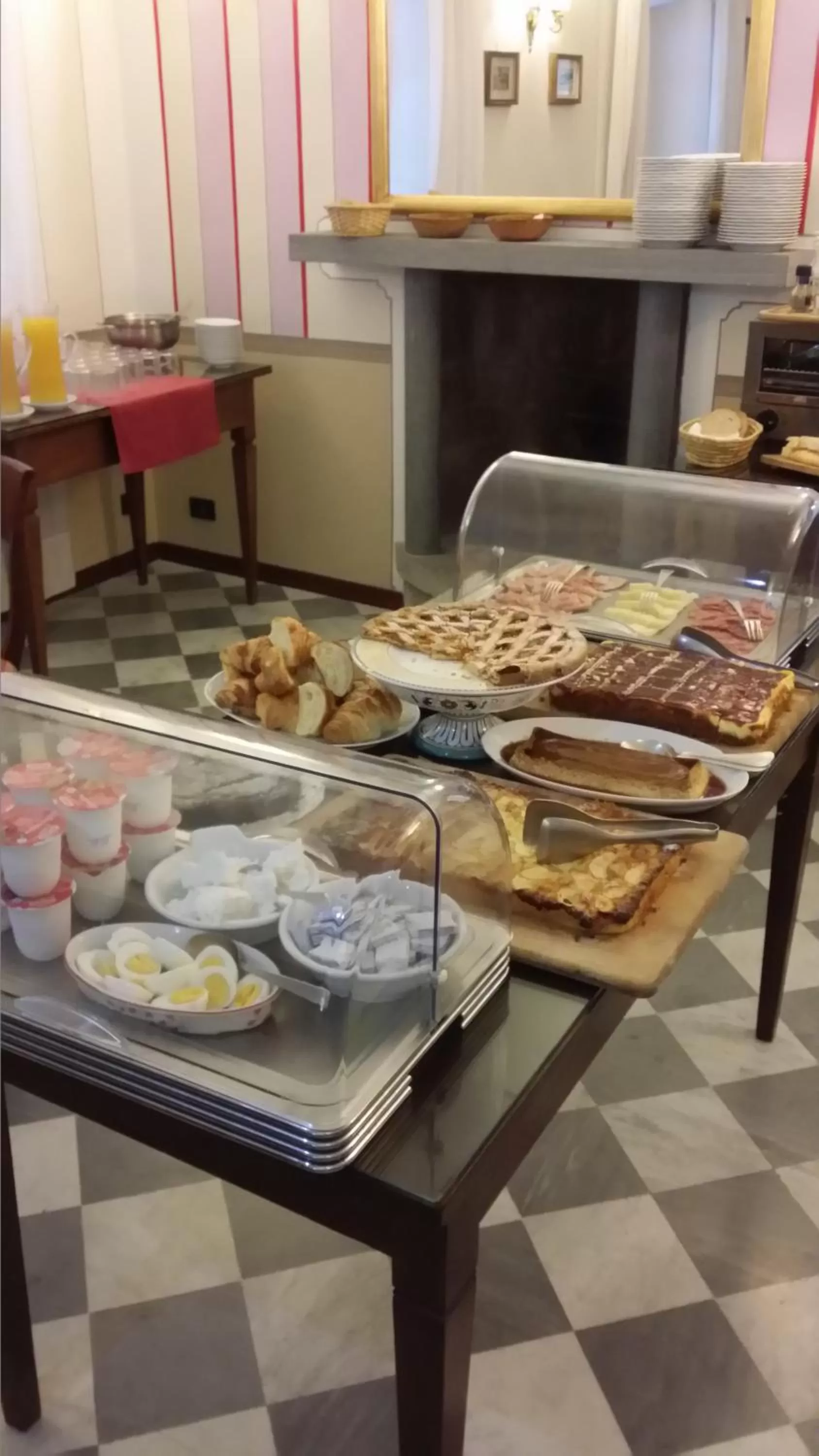 Food and drinks in Park Hotel Regina - with air-condition and outdoor heated pool