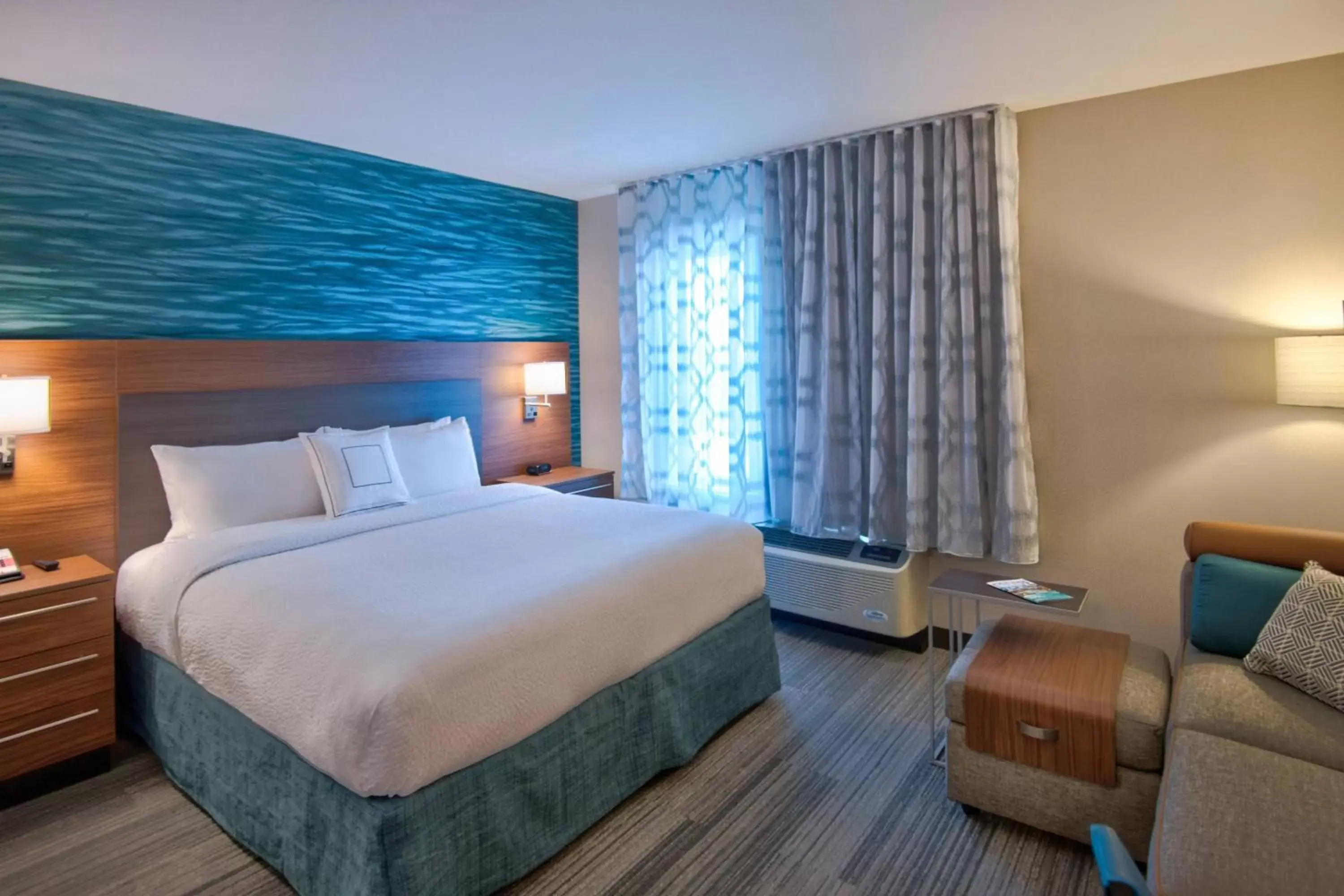 Photo of the whole room, Bed in TownePlace Suites by Marriott Miami Airport