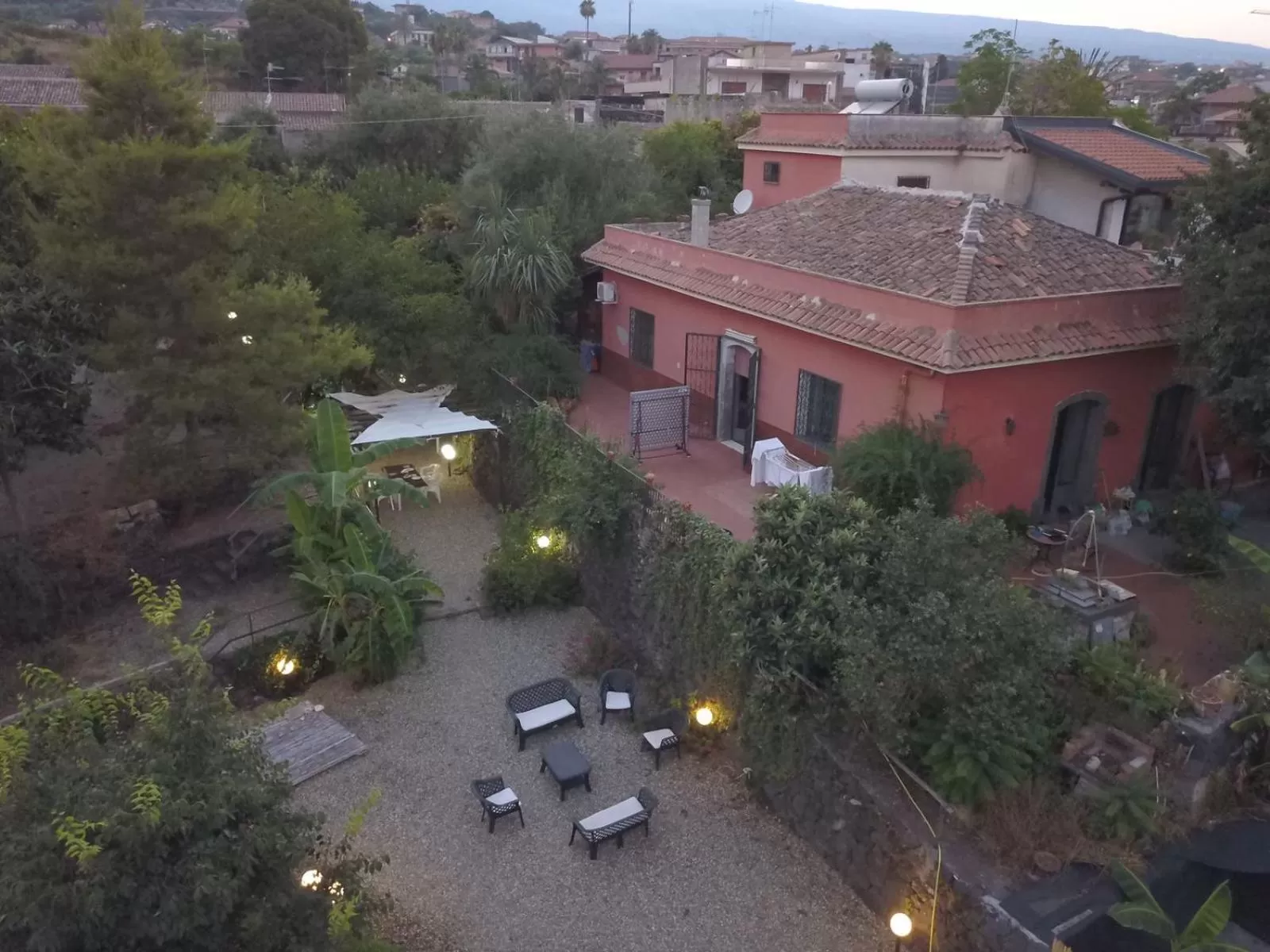 Garden view in B&B Villa Lidia