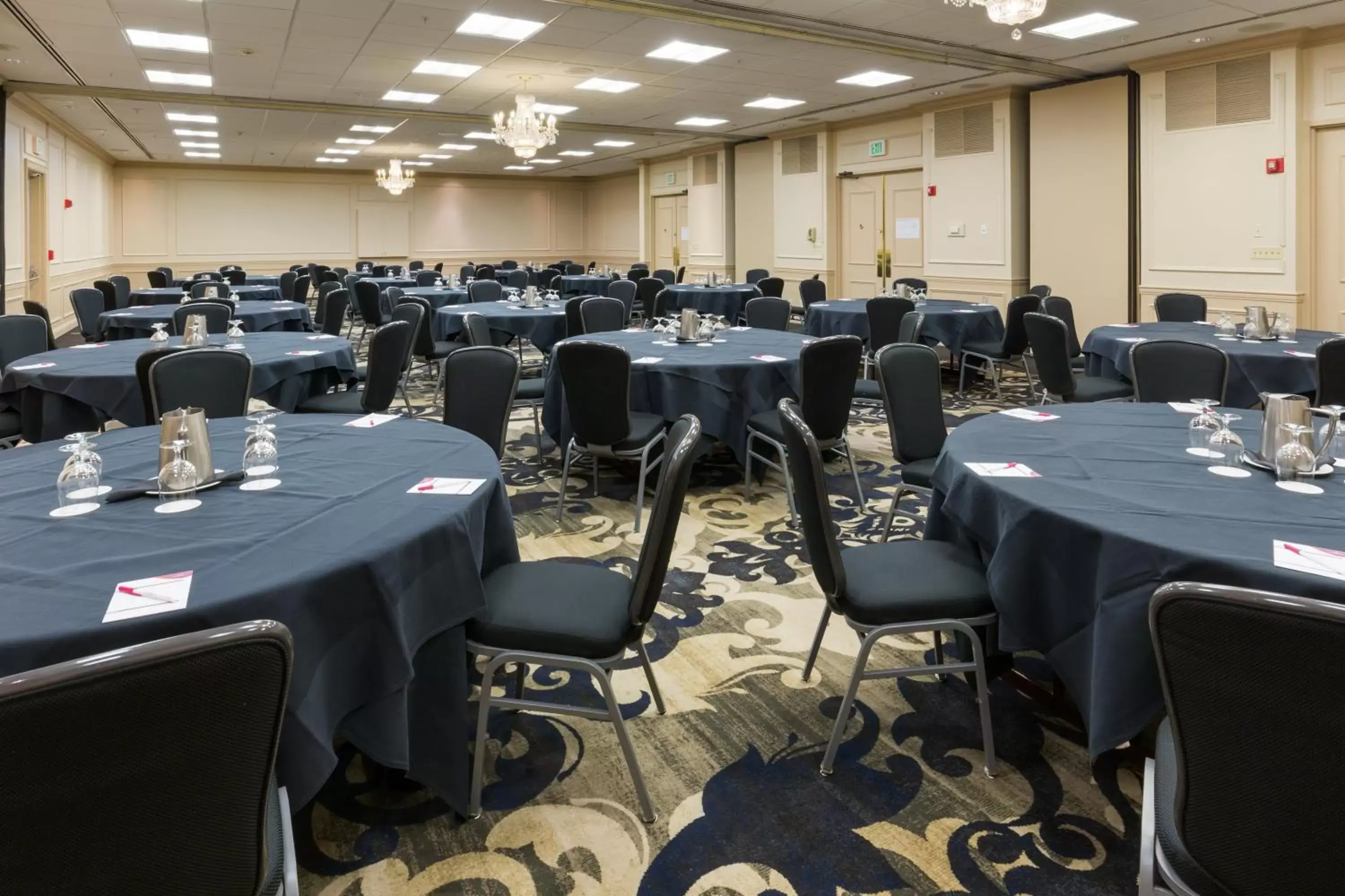 Meeting/conference room, Banquet Facilities in Crowne Plaza Hotel Portland-Downtown Convention Center, an IHG Hotel