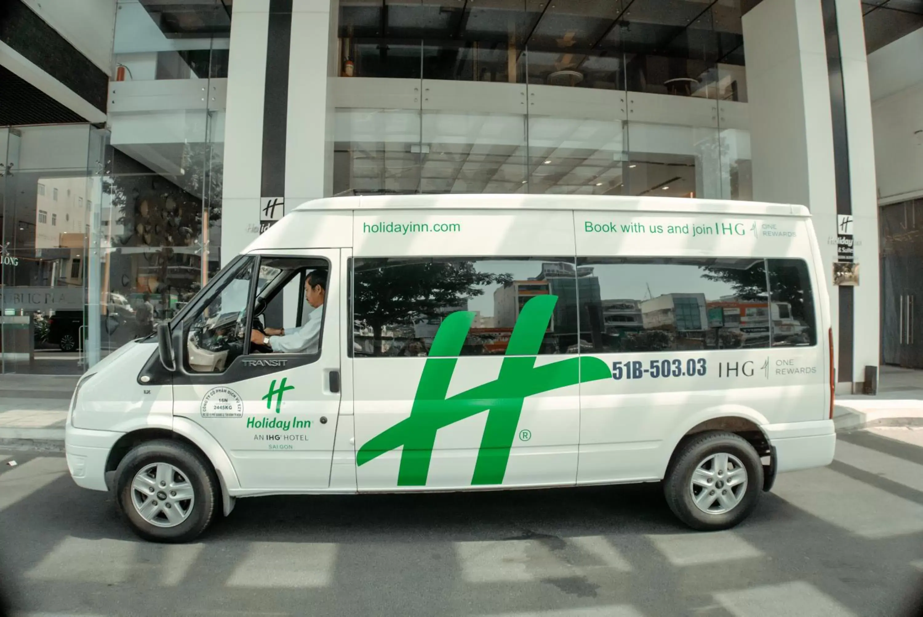 shuttle in Holiday Inn & Suites Saigon Airport, an IHG Hotel