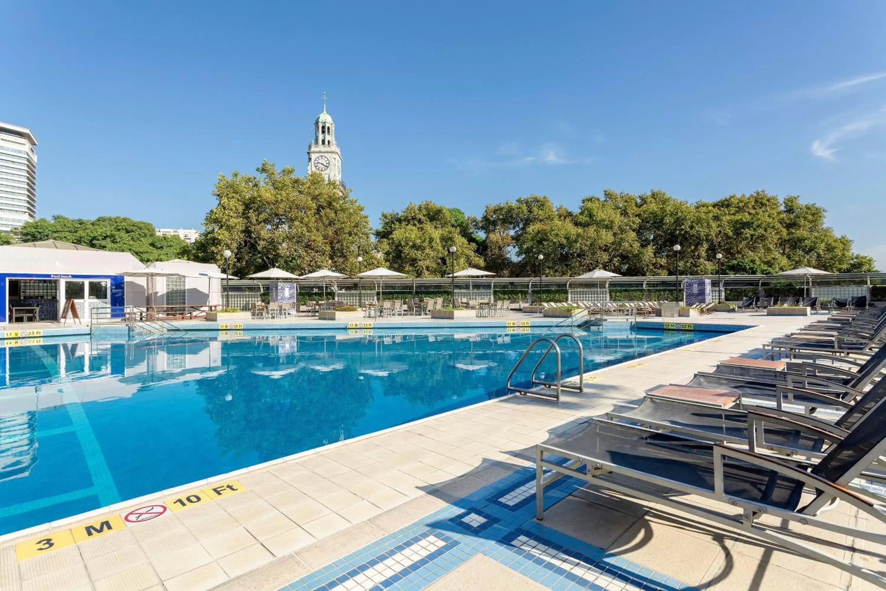 Swimming Pool in Sheraton Buenos Aires Hotel & Convention Center