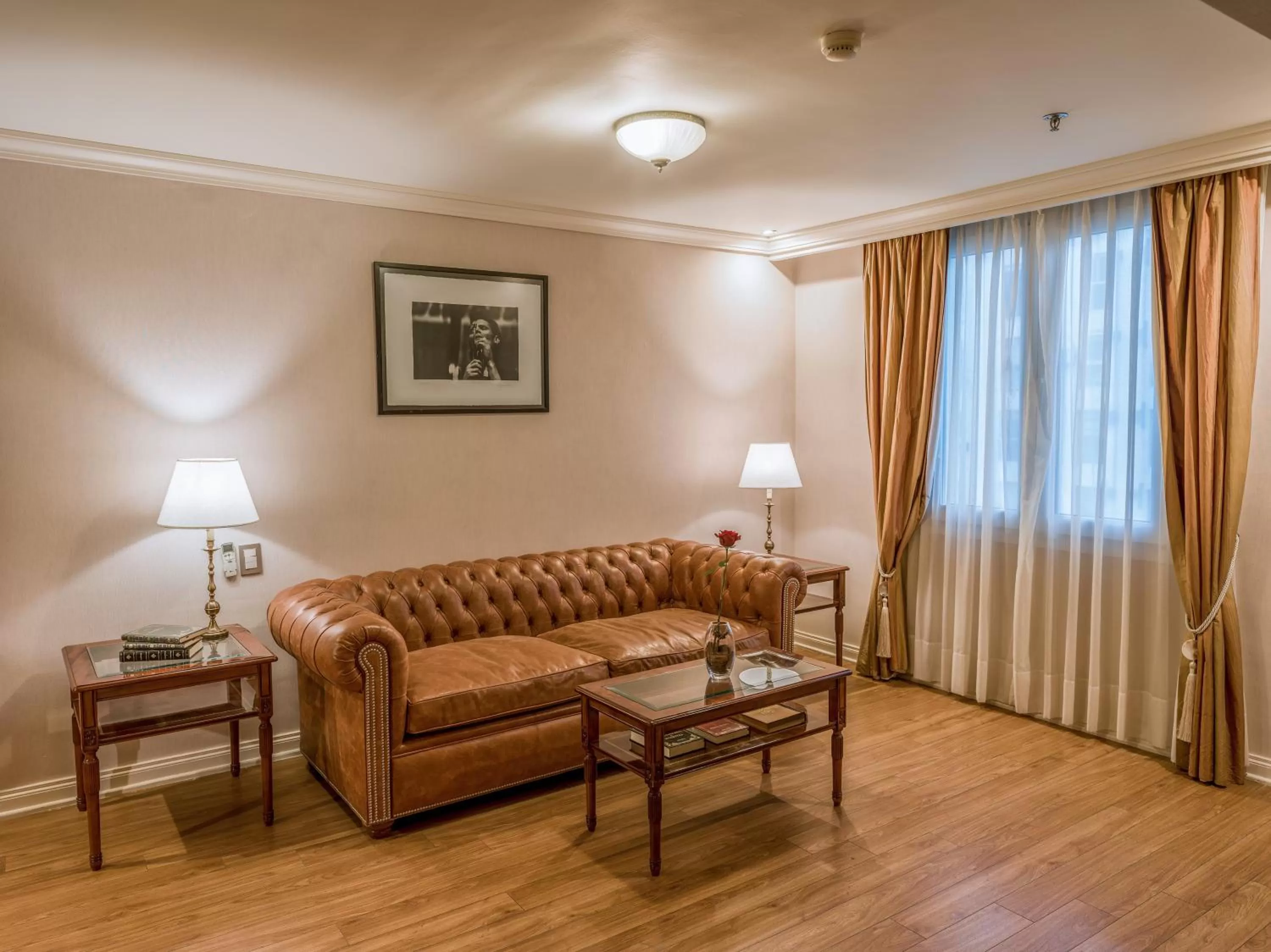 Living room in Melia Recoleta Plaza Hotel