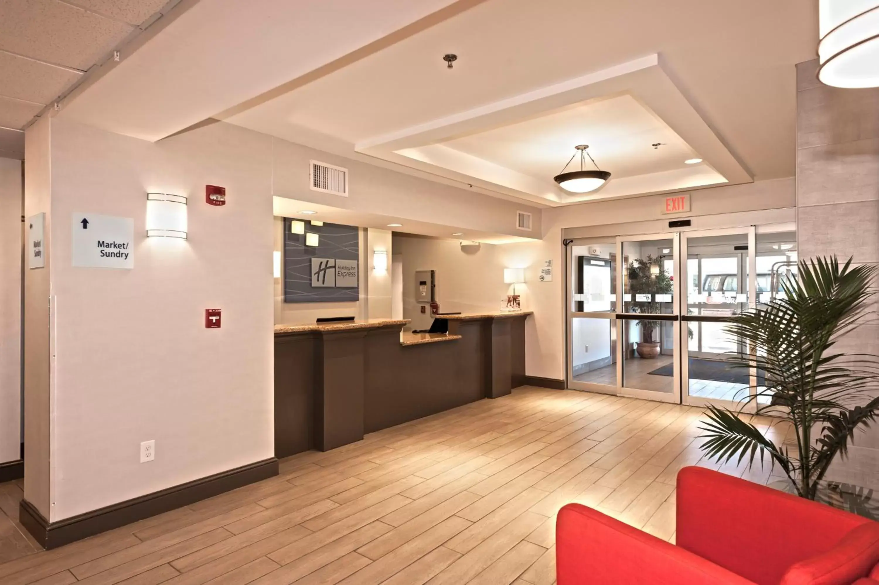 Property building, Lobby/Reception in Holiday Inn Express Hotel & Suites Chanhassen, an IHG Hotel