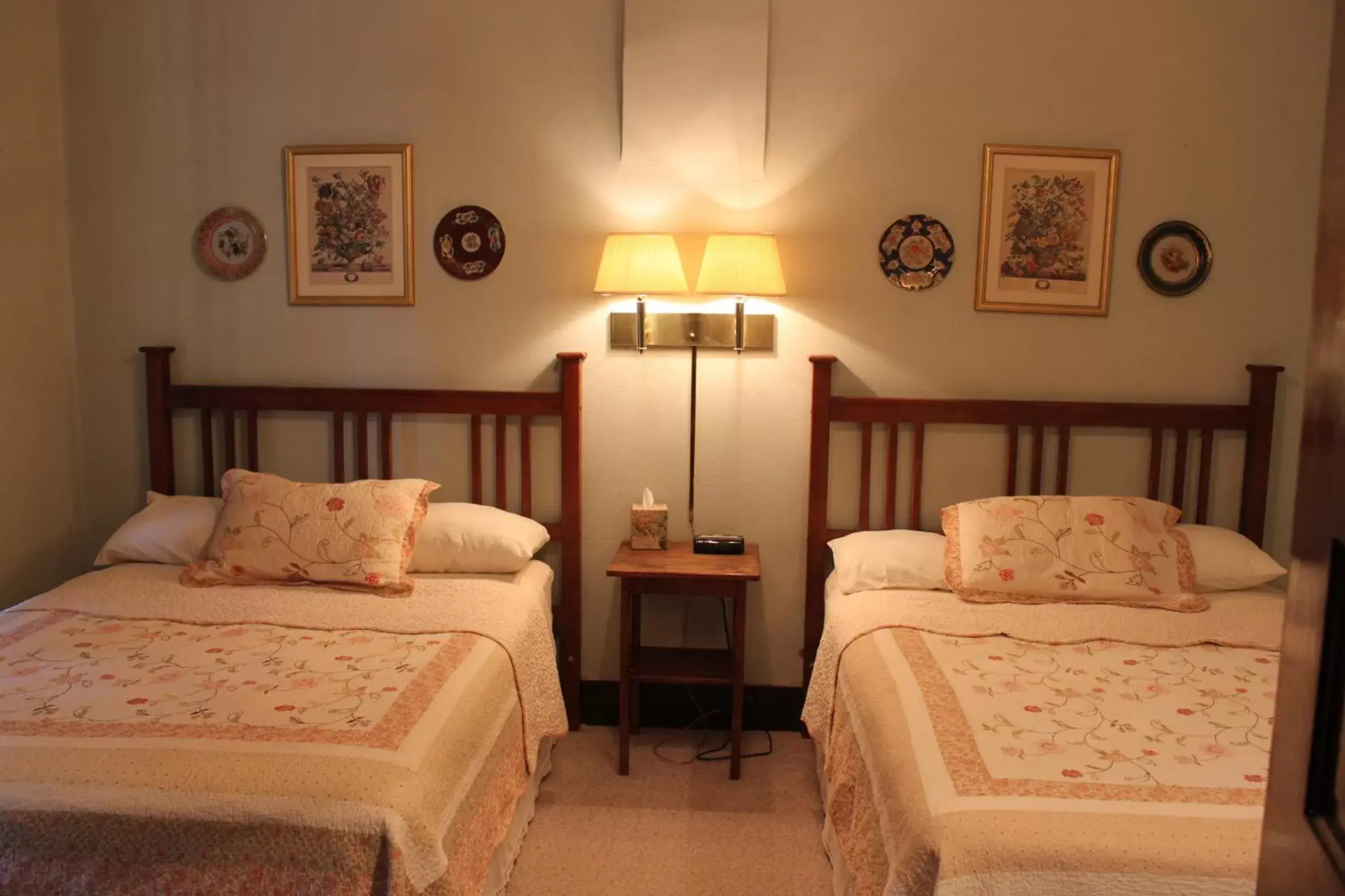 One-Bedroom Suite with Kitchen in The Hotel Limpia