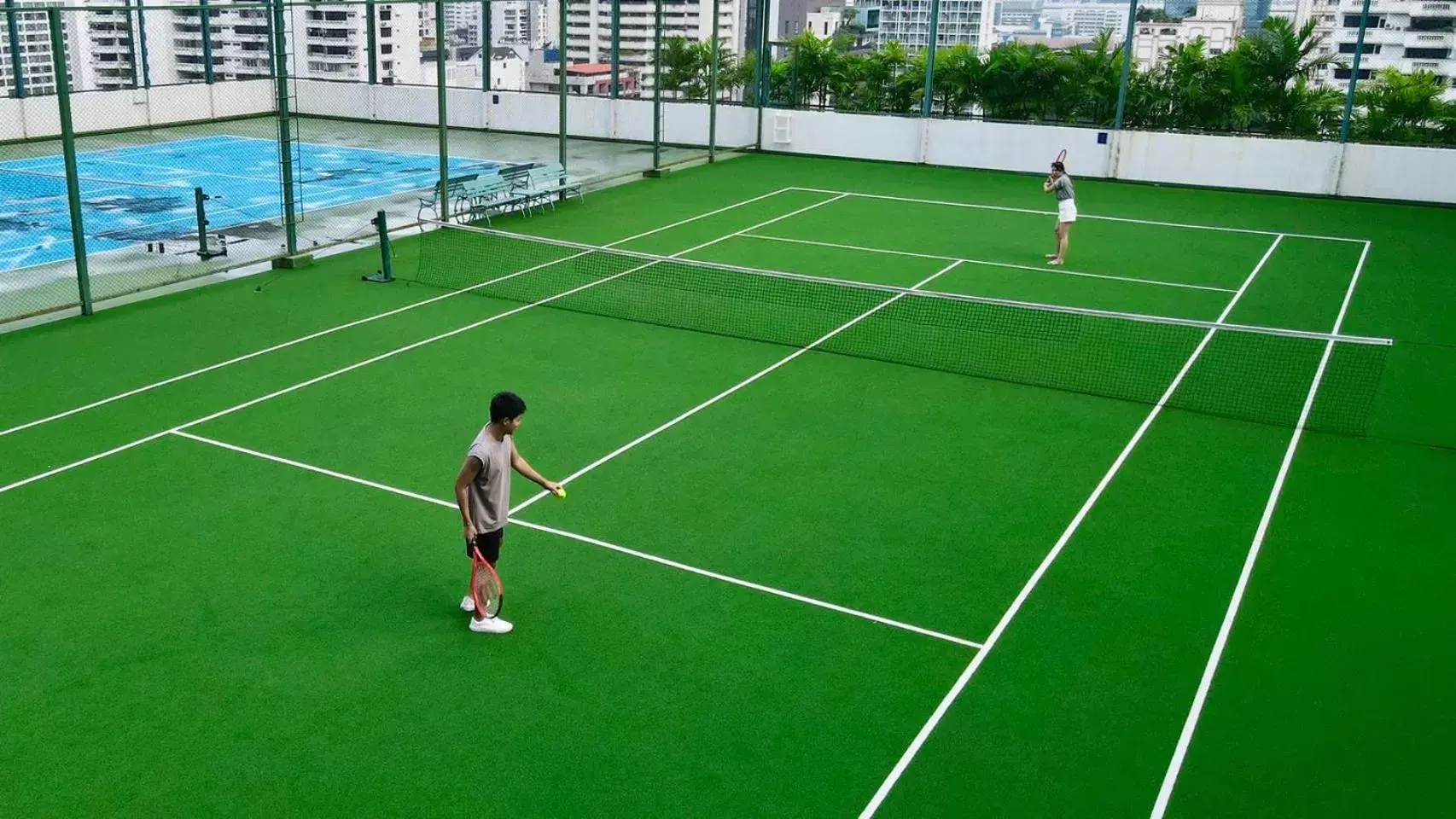 Tennis court, Tennis/Squash in Grande Centre Point Hotel Terminal21