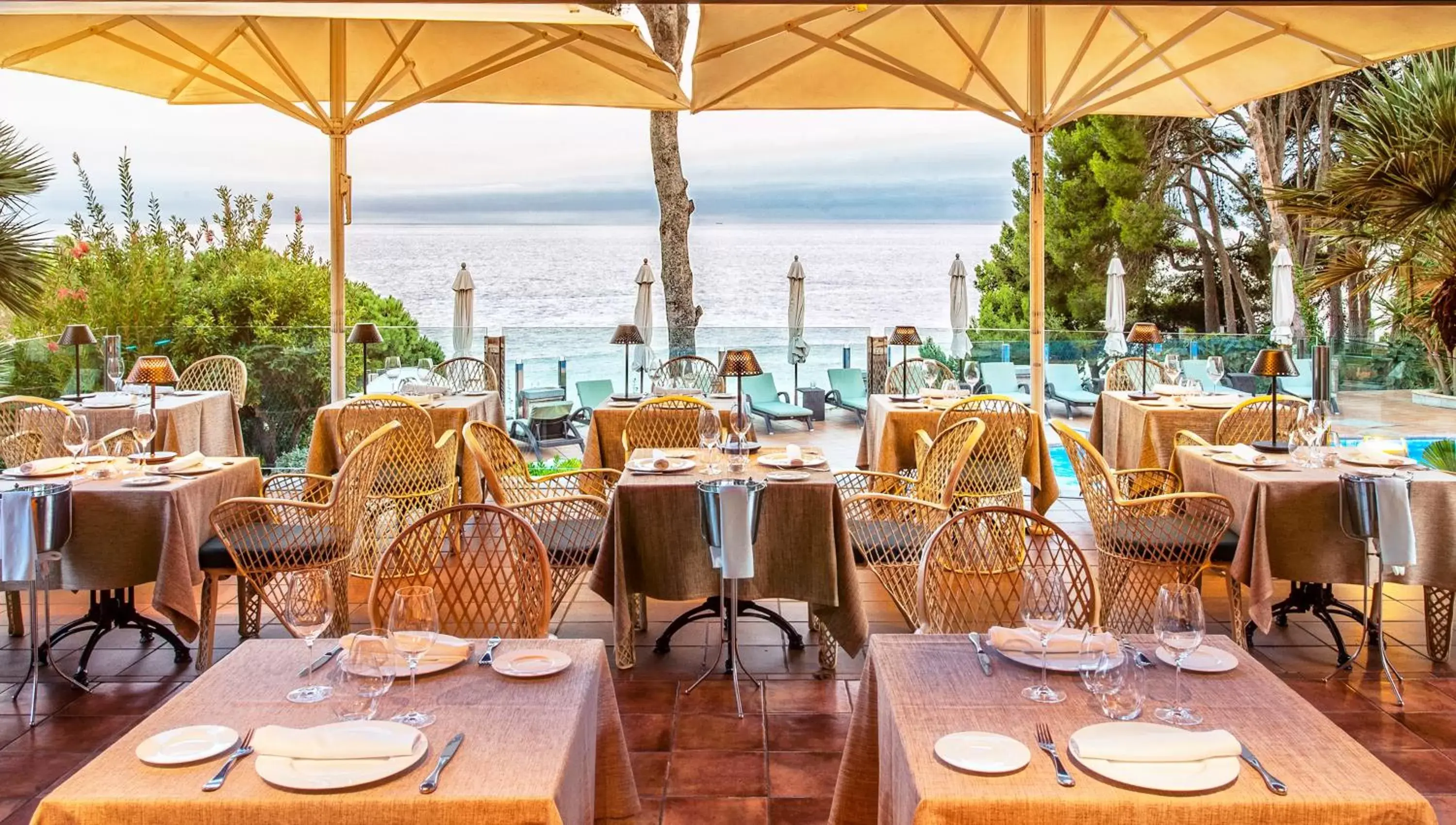 Restaurant/Places to Eat in Hotel Cala del Pi - Adults Only